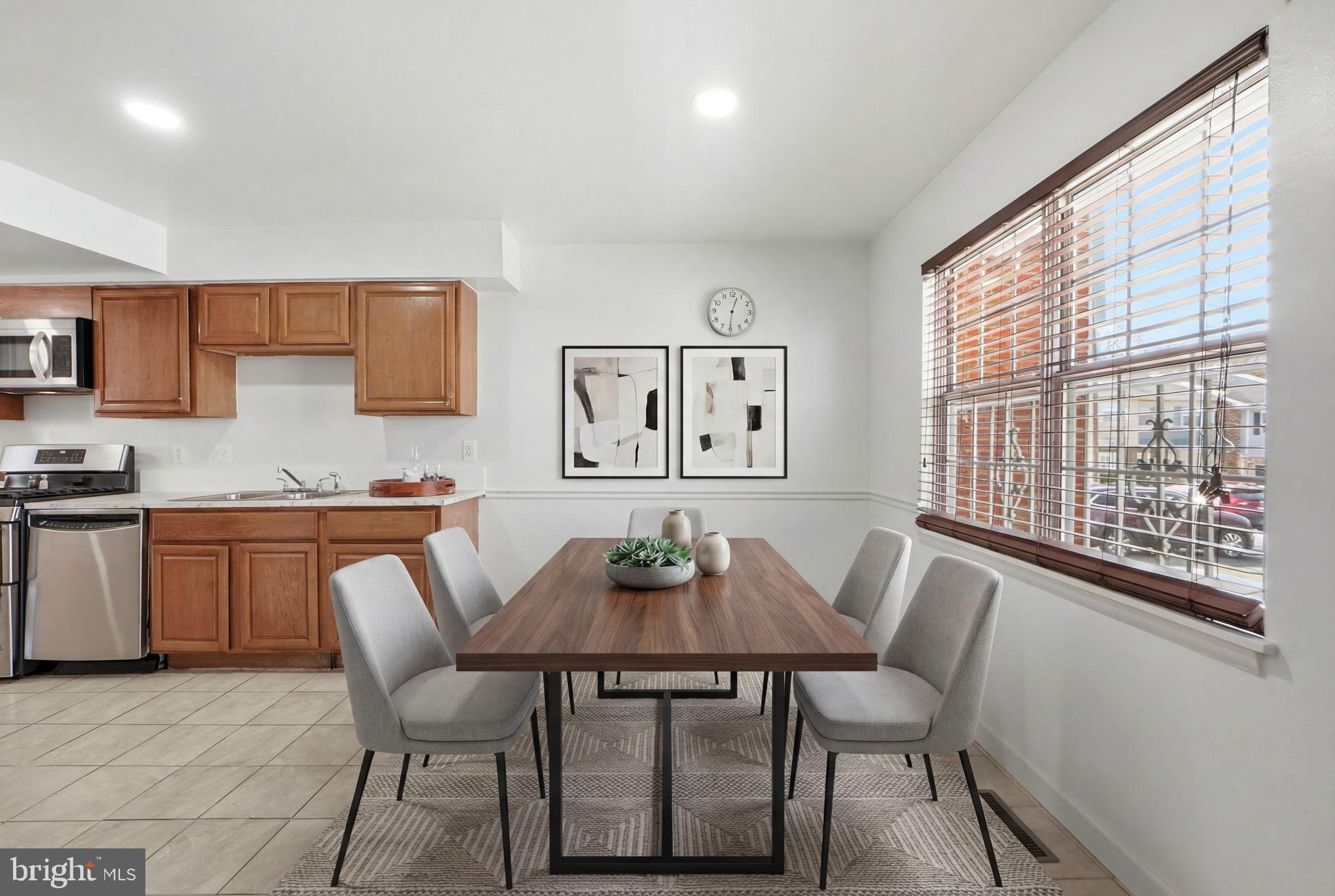 DALE CITY - Residential