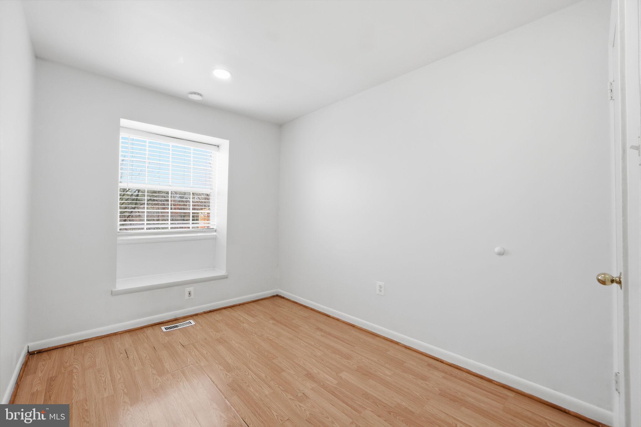 DALE CITY - Residential