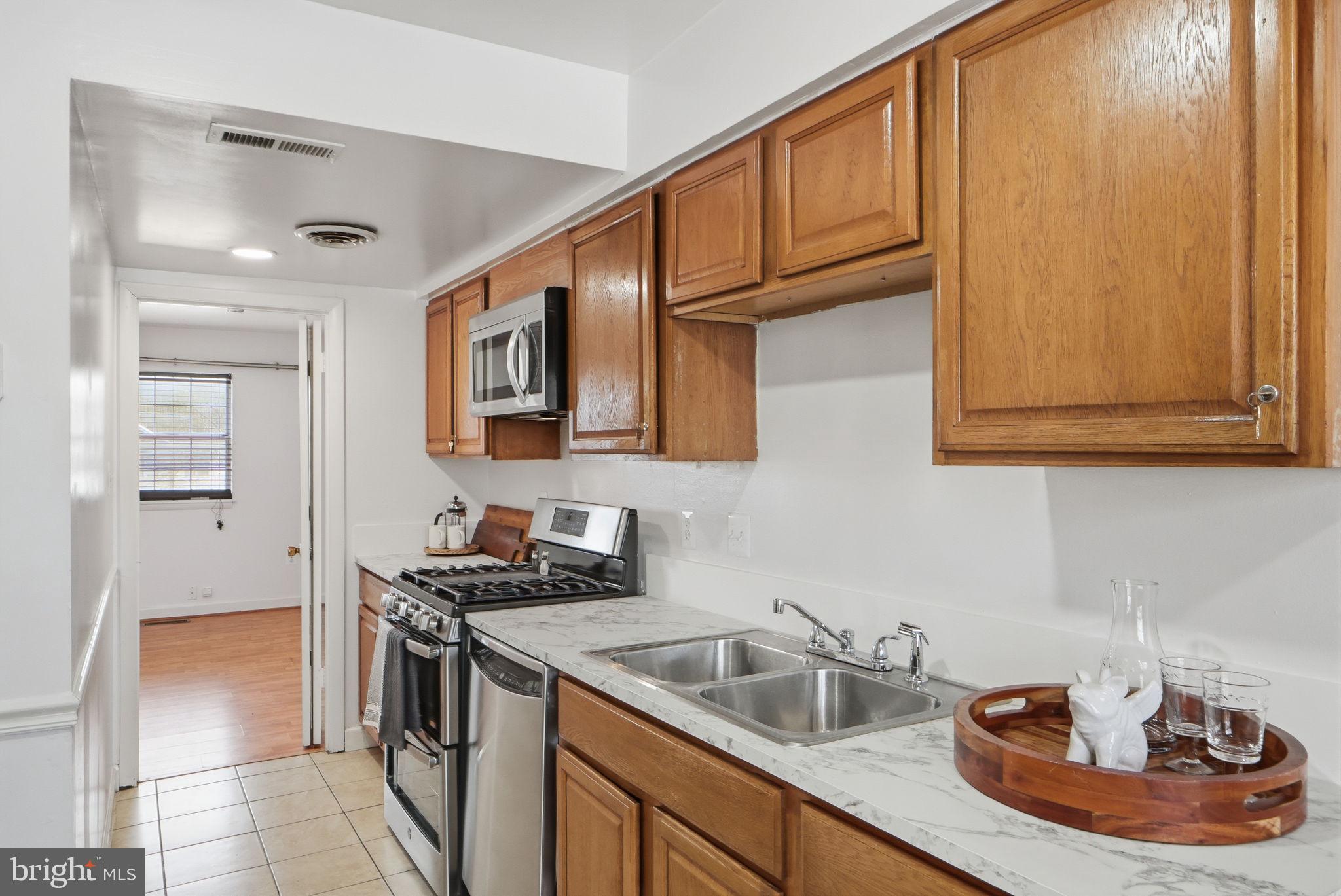 DALE CITY - Residential