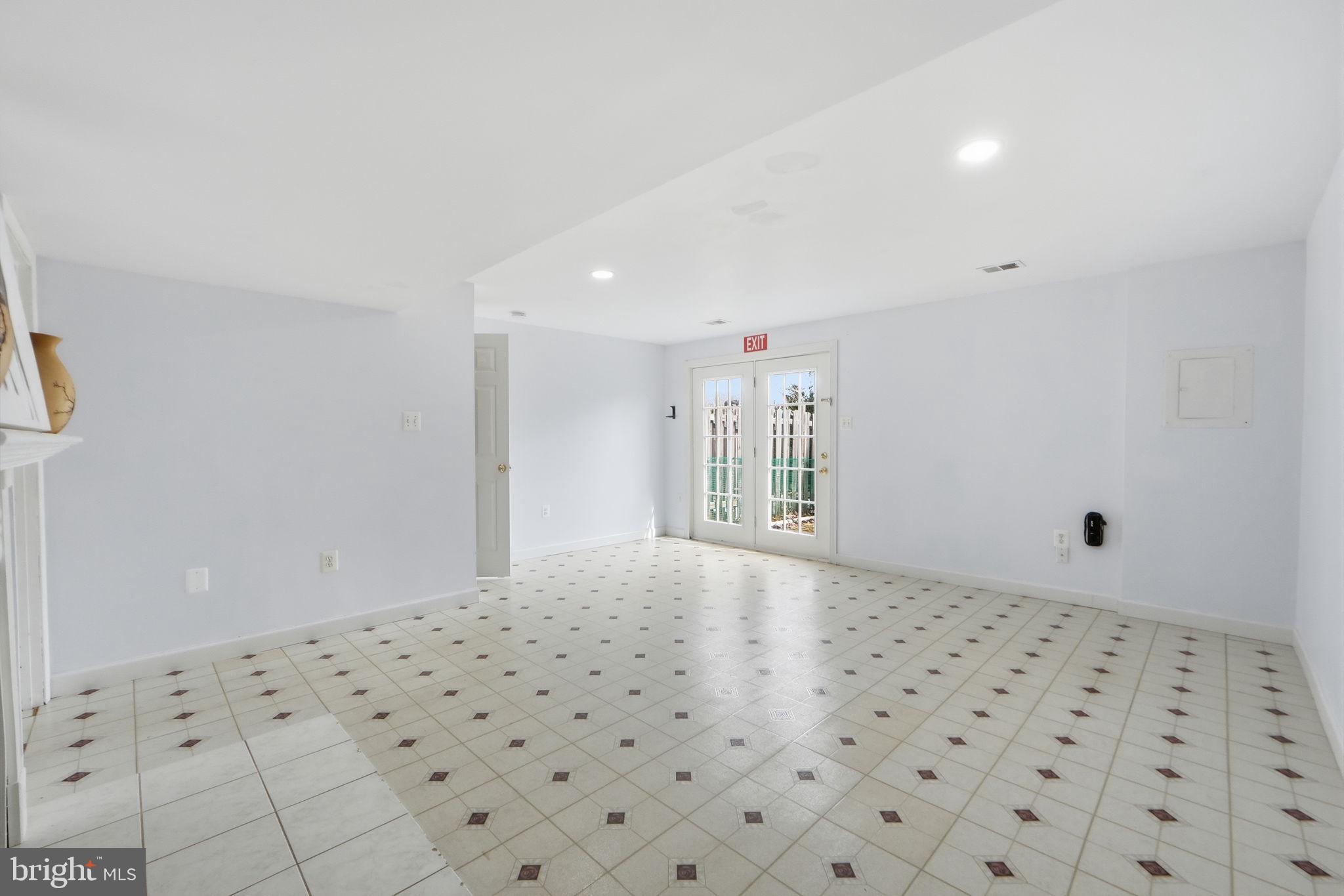 DALE CITY - Residential