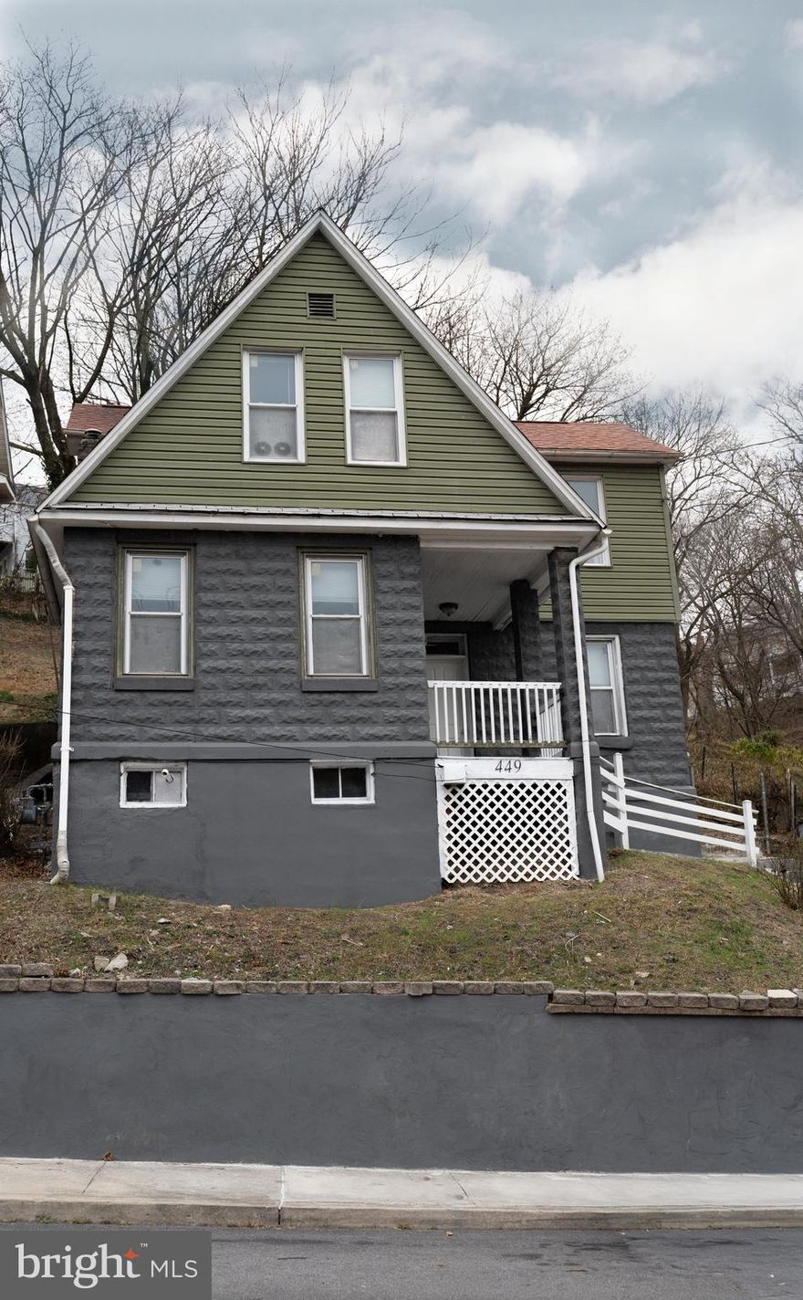 Beautifully updated and move-in ready home featuring 3 spacious bedrooms and 1.5 bathrooms.
Interior and exterior have been freshly painted, giving the home a clean and modern look.

The main level offers new engineered flooring, a bright living room, dining area, and an updated kitchen with stainless steel appliances, granite countertops, and upgraded cabinets. A convenient powder room completes the first floor.

The upper level features three well-sized bedrooms, all with engineered flooring, and a newly remodeled full bathroom.

Affordable, updated, and ready for immediate occupancy. Easy to show.