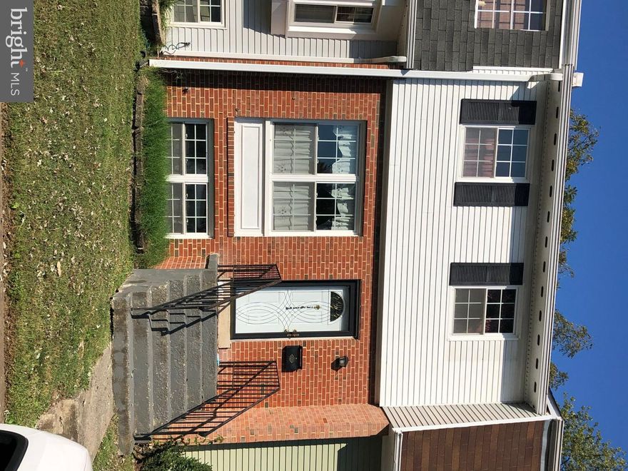 Investor special! Home needs complete rehab. Great location and a lot of potential. Immediate equity! Won't last long. Cash or Conventional finance only. Won't Last!  PLEASE USE WET SIGNATURES ONLY on all offers.