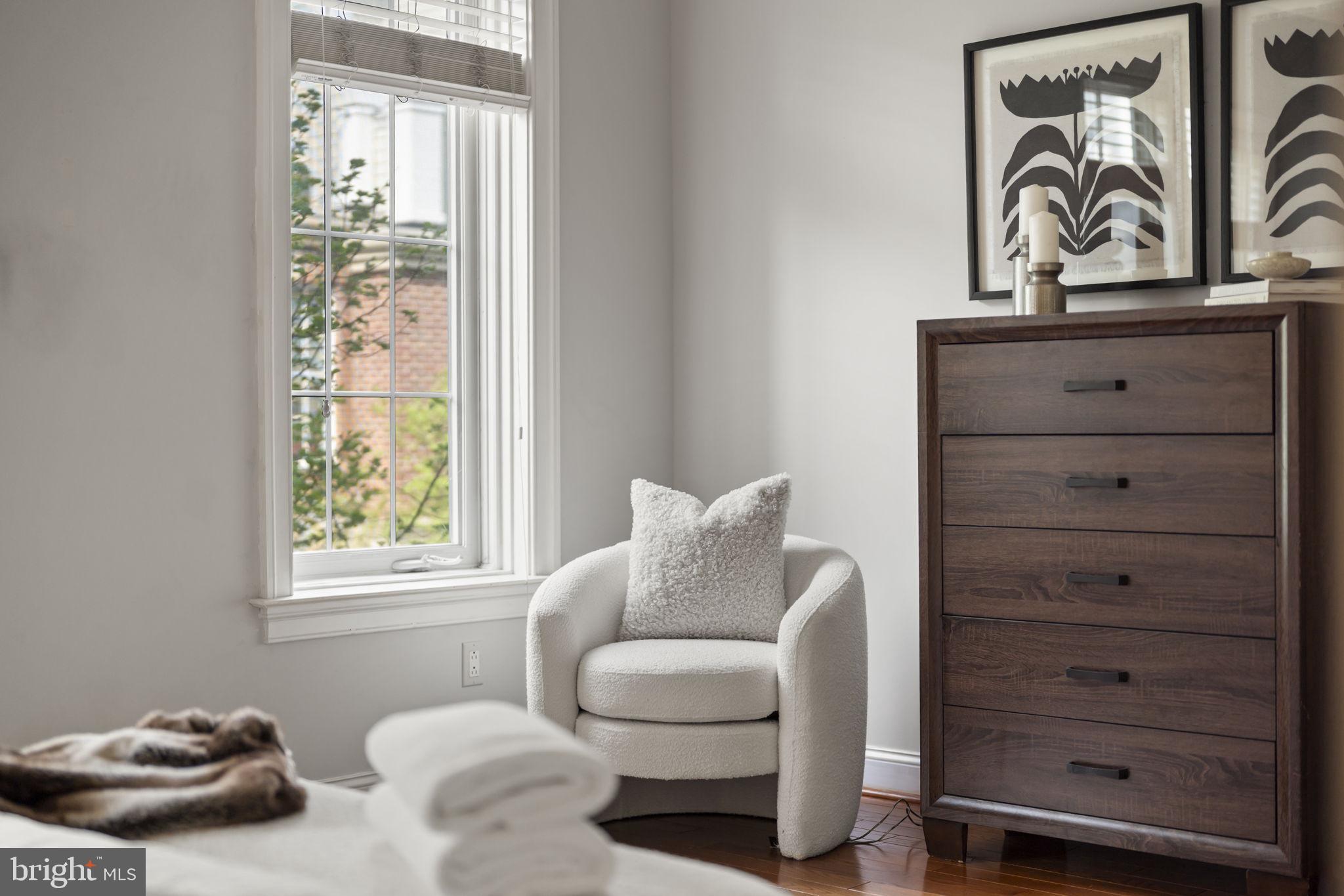 SOCIETY HILL - Residential