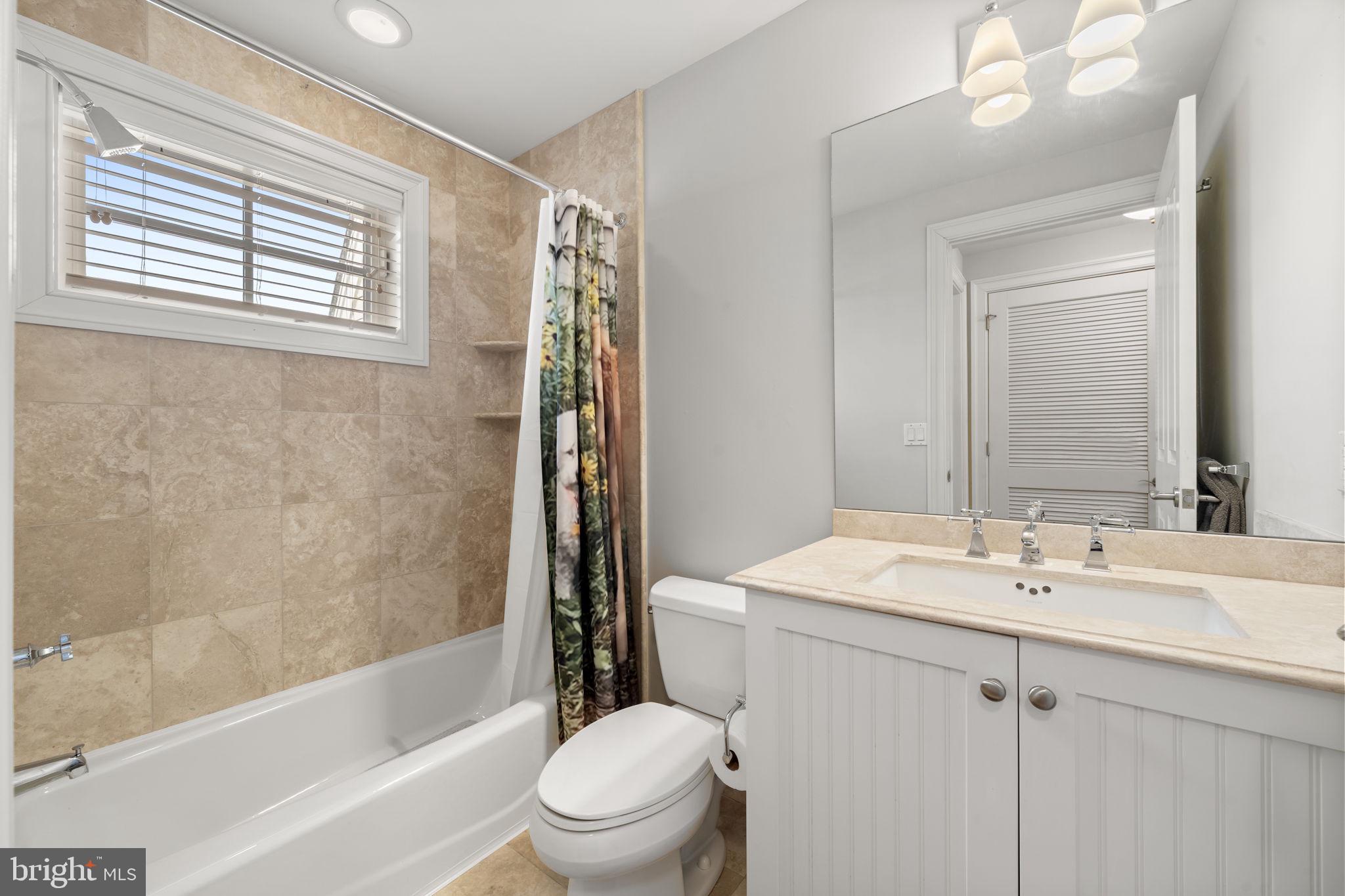 SOCIETY HILL - Residential