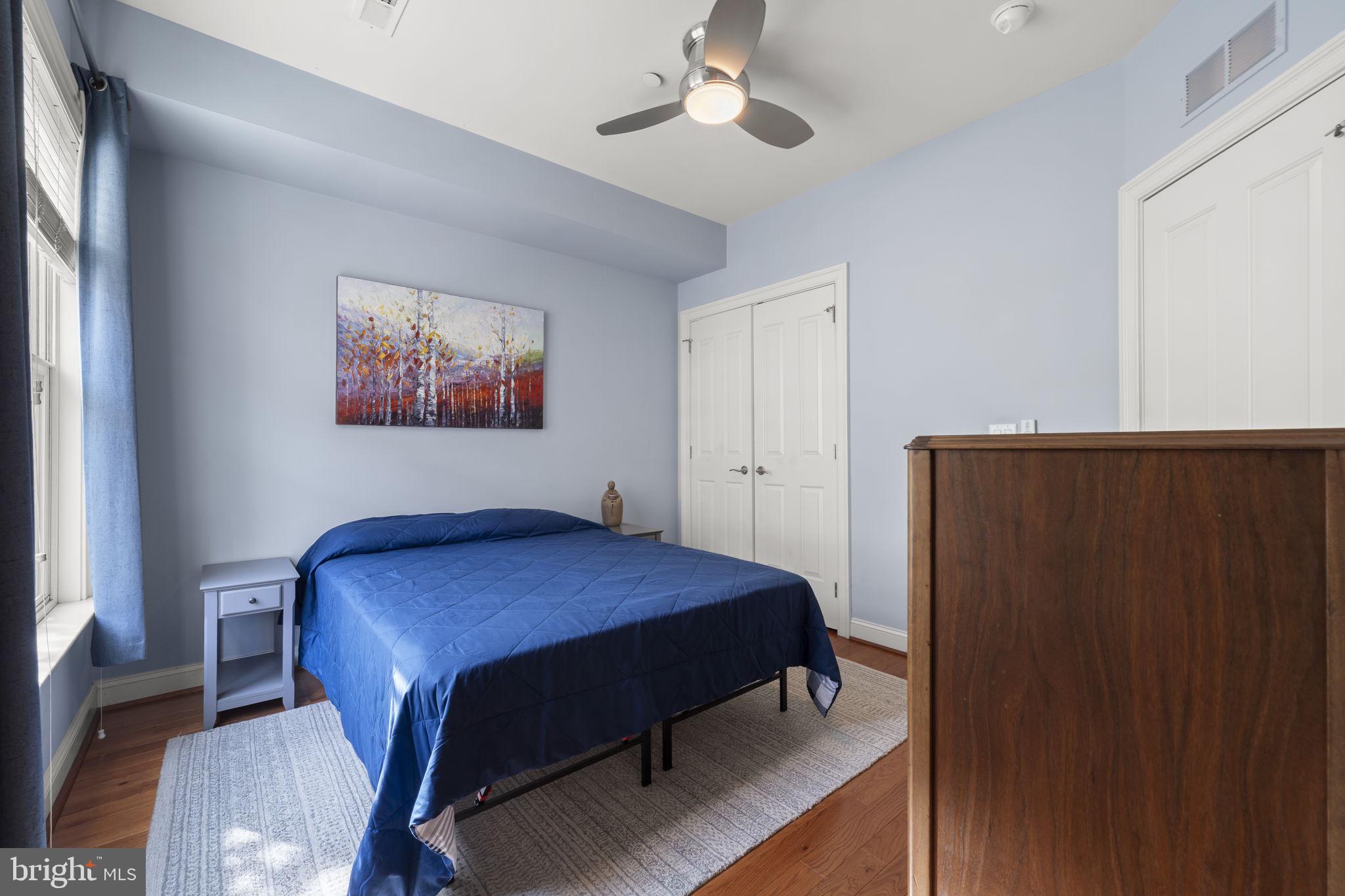 SOCIETY HILL - Residential