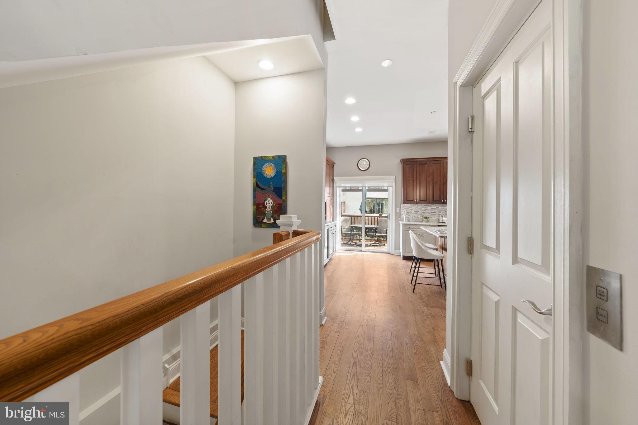 SOCIETY HILL - Residential