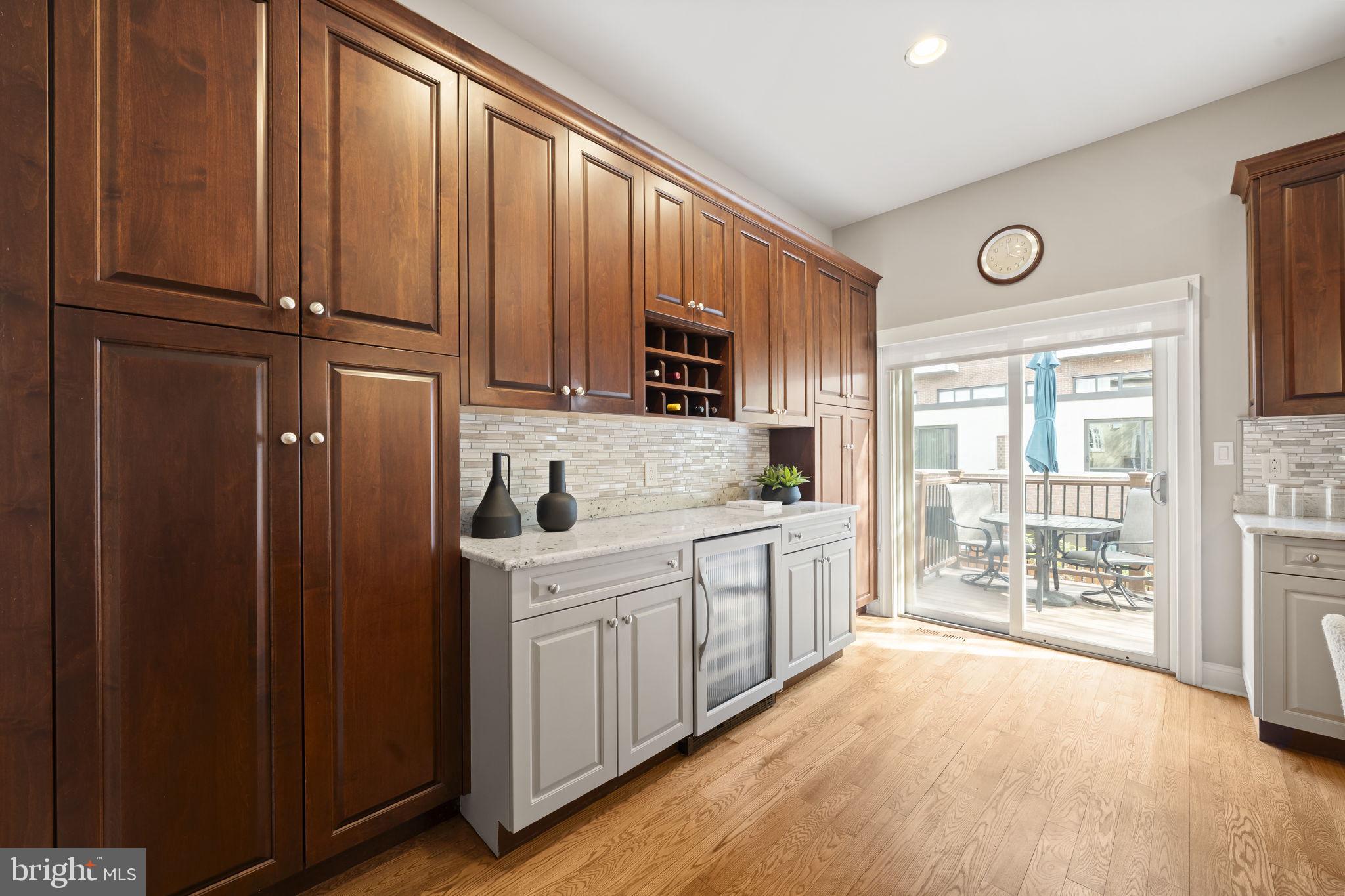 SOCIETY HILL - Residential