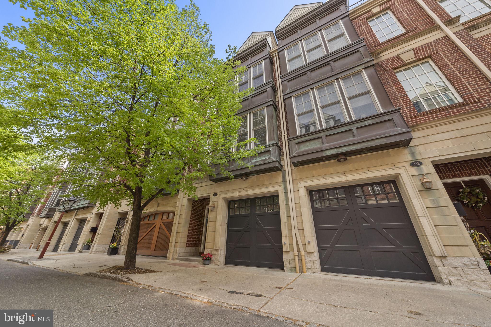 SOCIETY HILL - Residential