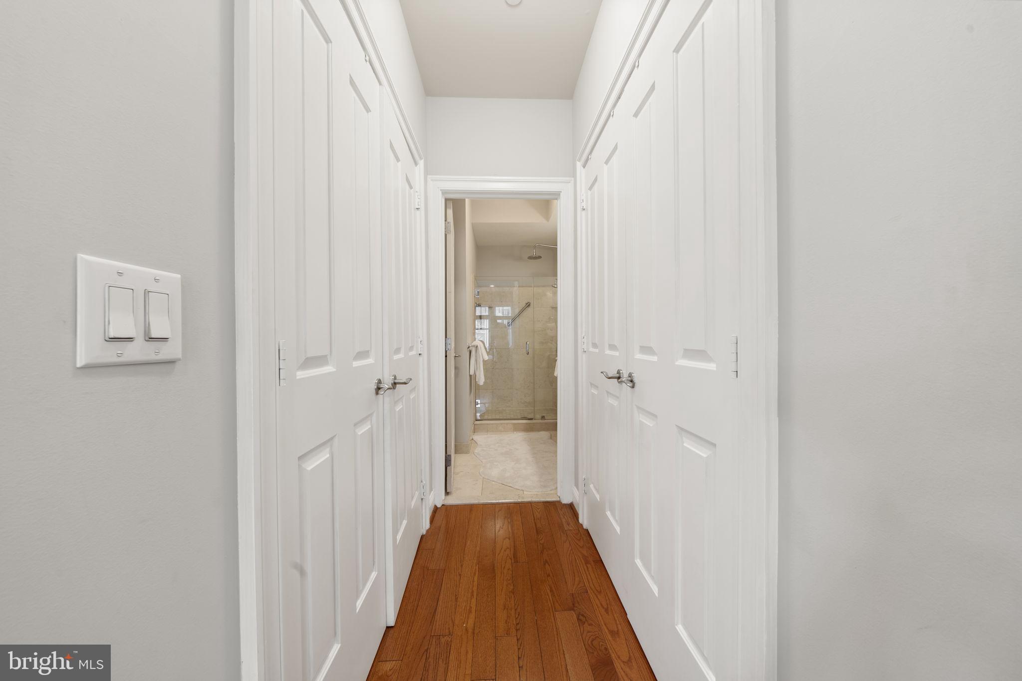 SOCIETY HILL - Residential