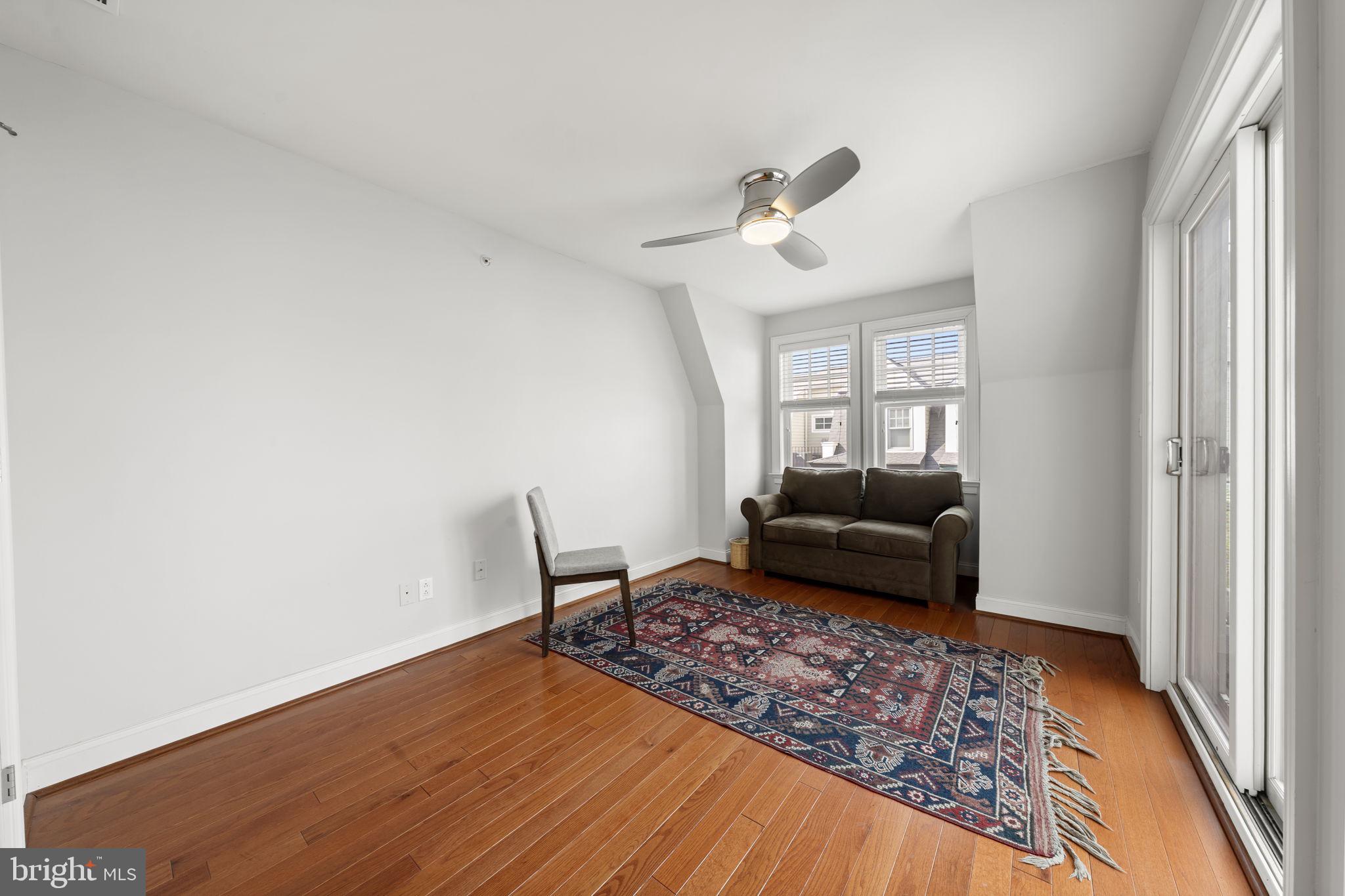 SOCIETY HILL - Residential