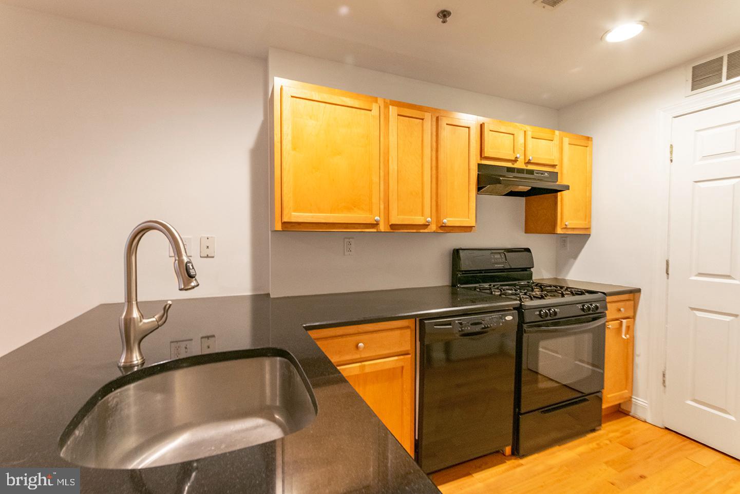 OLD CITY - Residential Lease