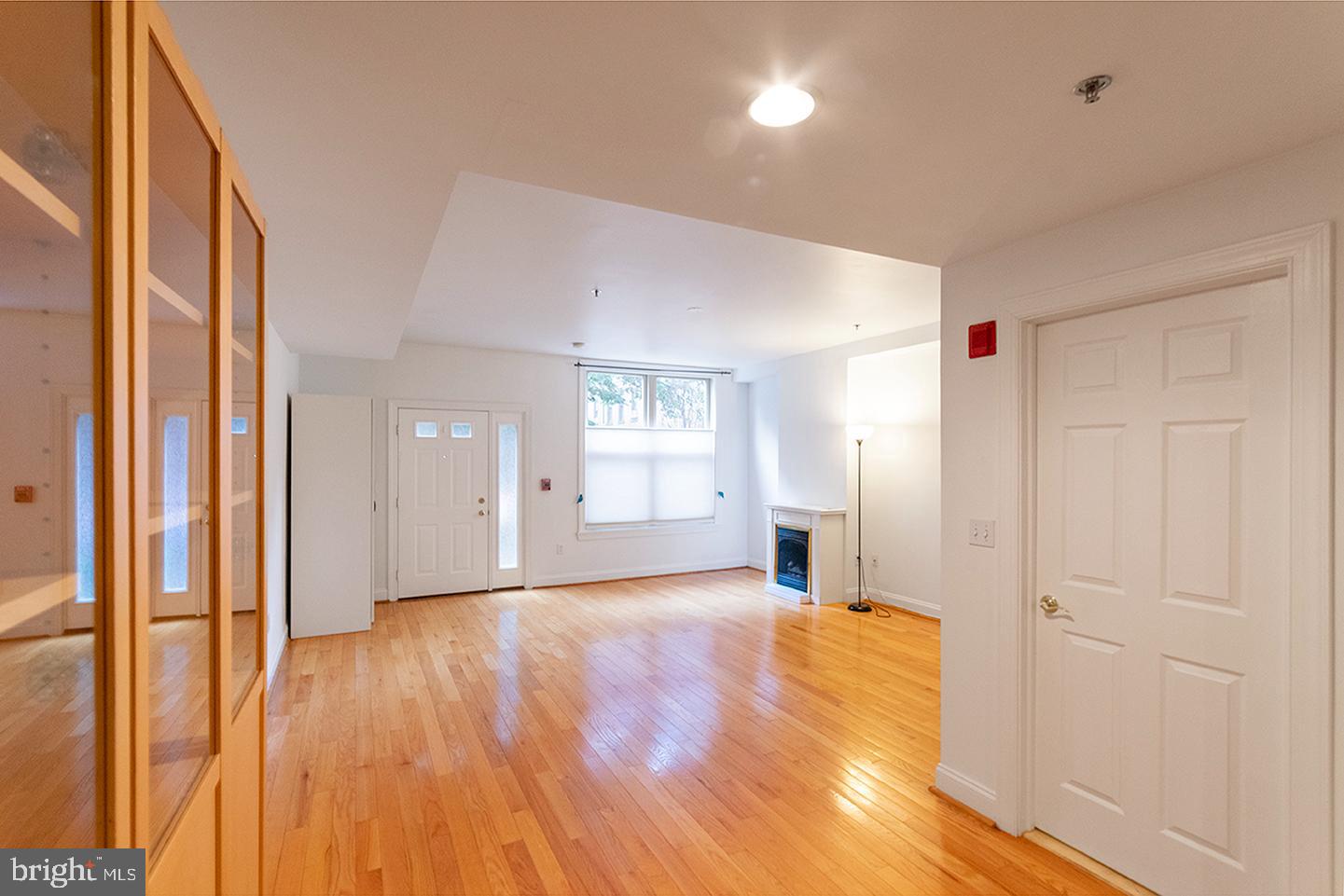 OLD CITY - Residential Lease