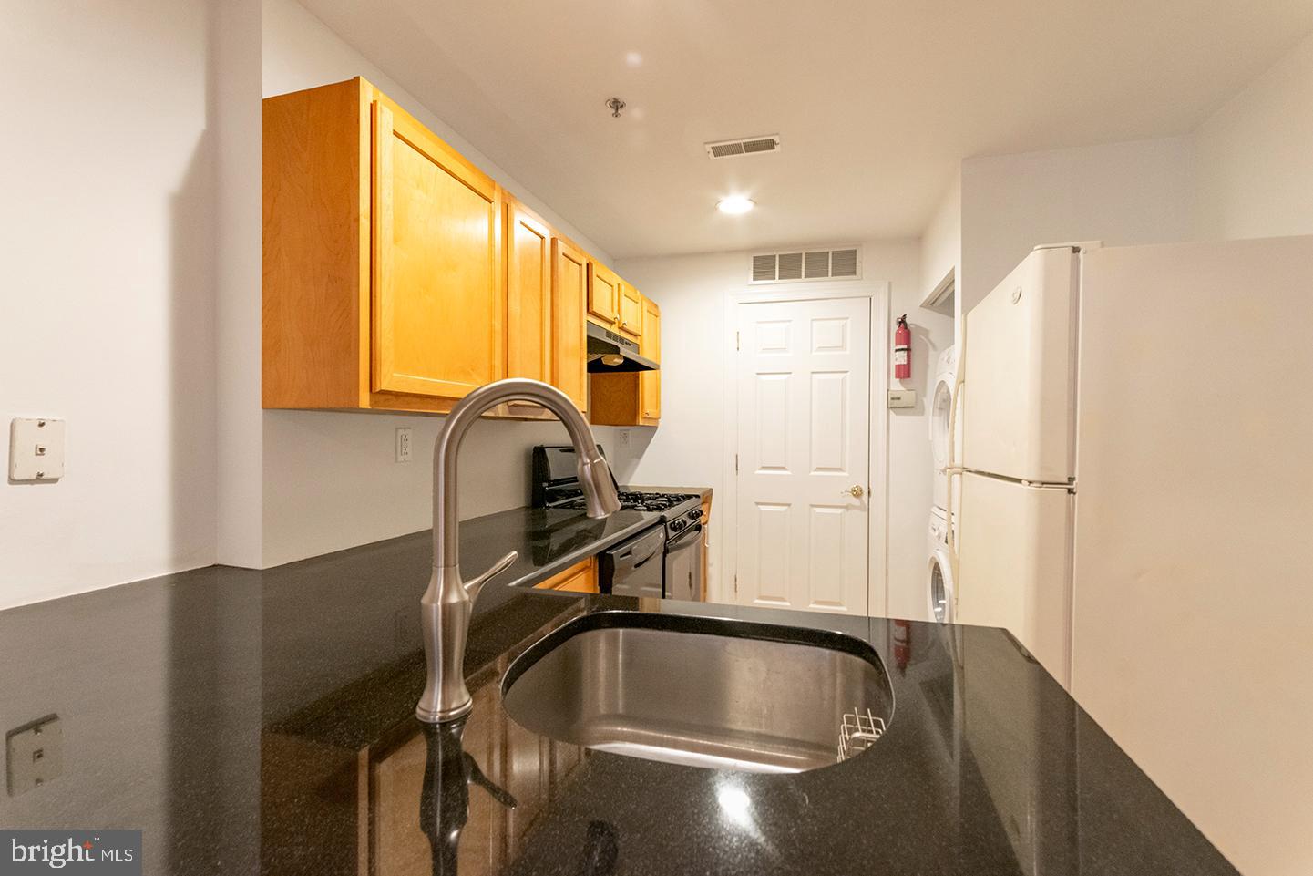 OLD CITY - Residential Lease