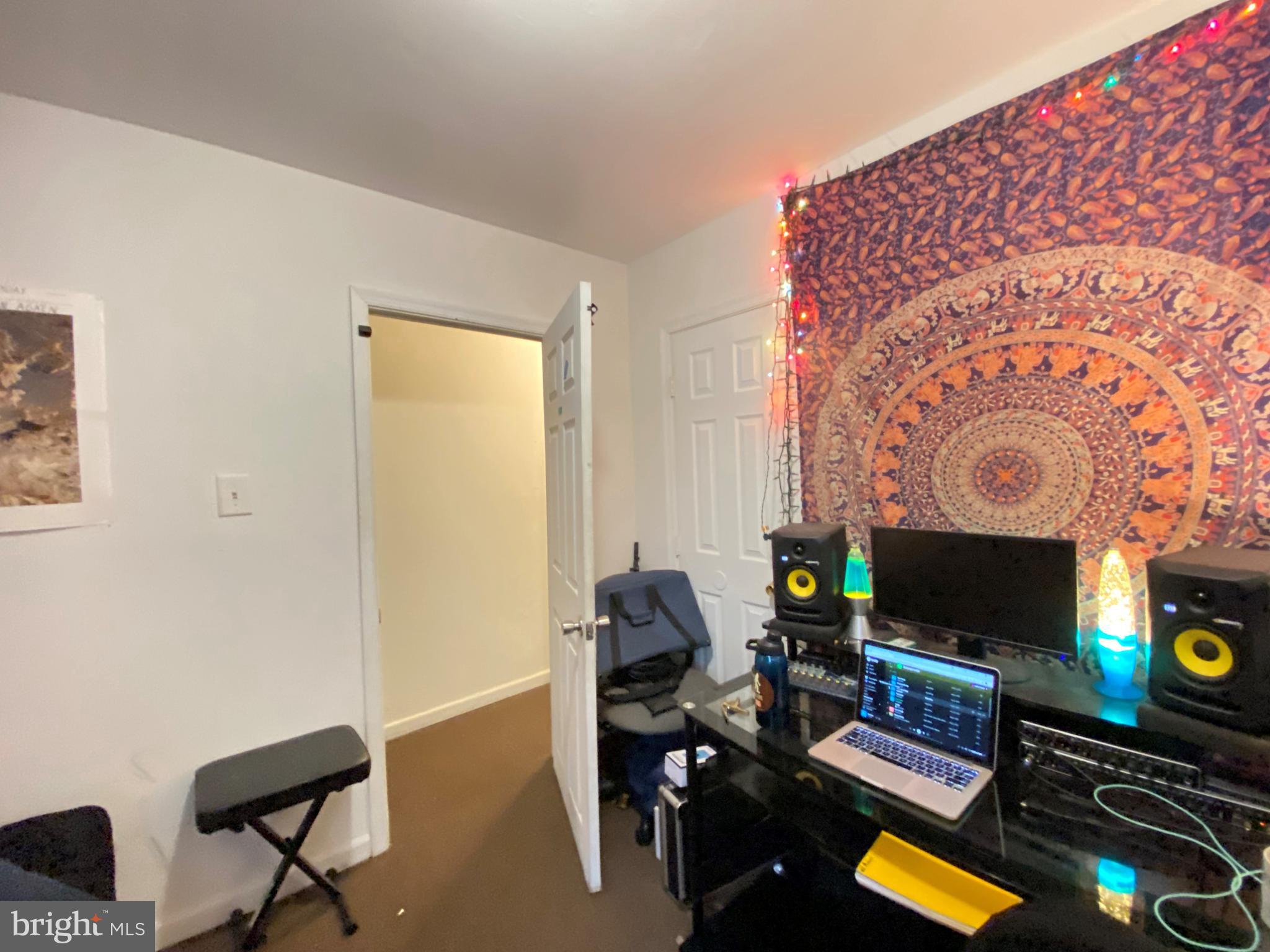 MANTUA - Residential