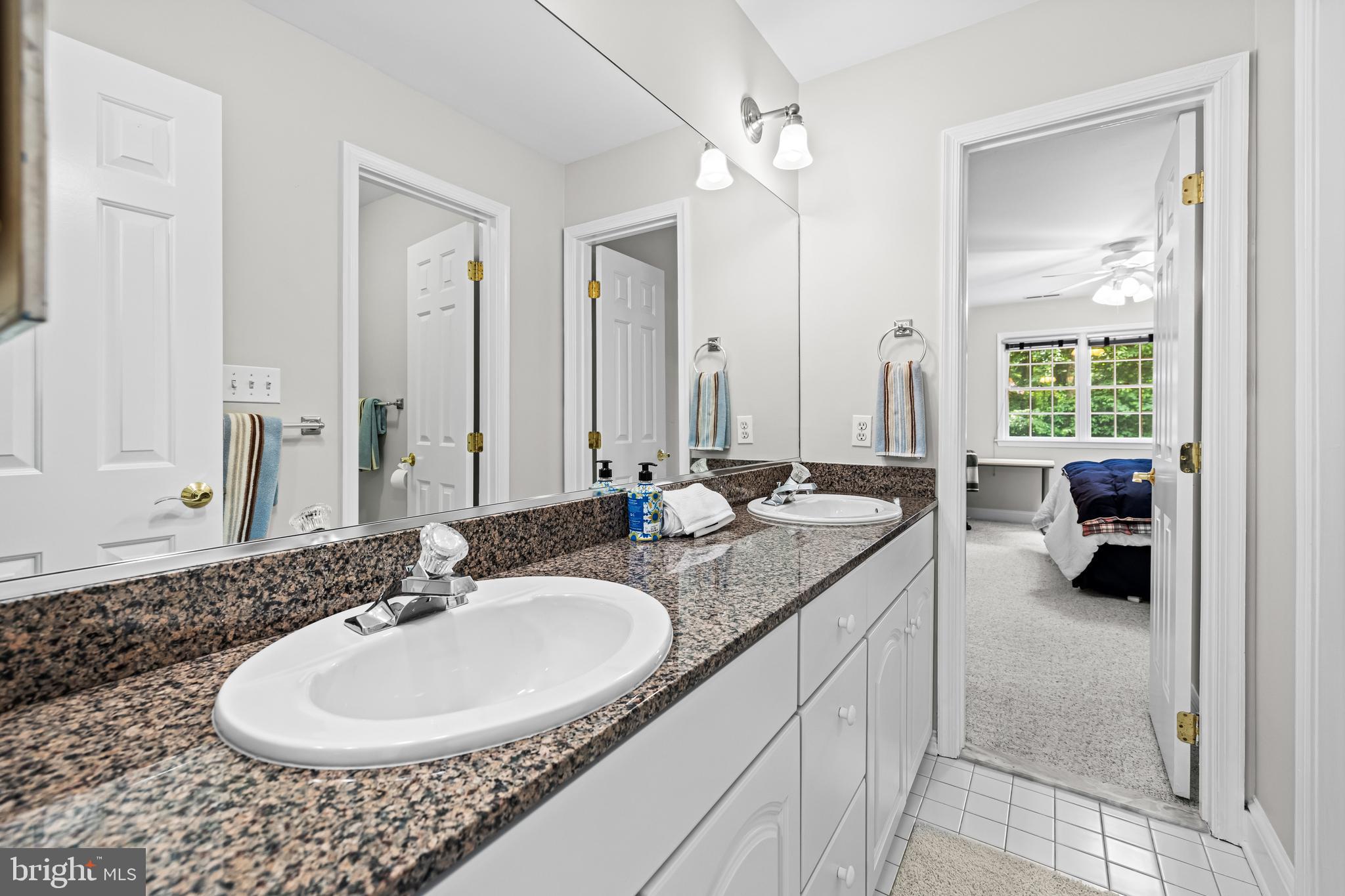 CHESTNUT WOODS - Residential