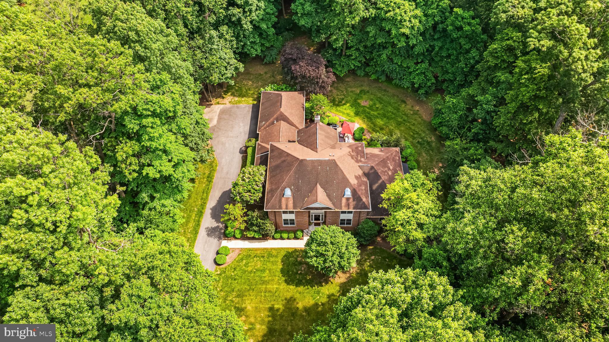 CHESTNUT WOODS - Residential