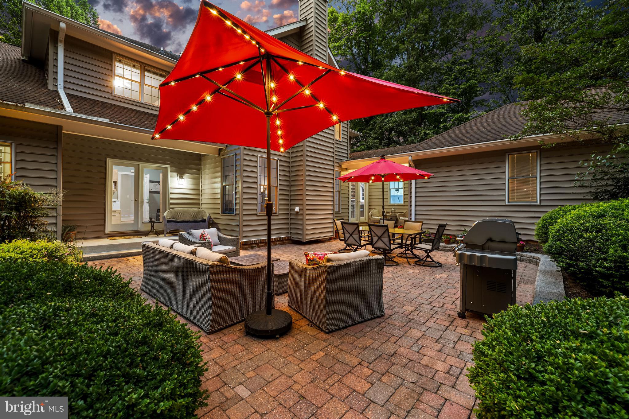 CHESTNUT WOODS - Residential