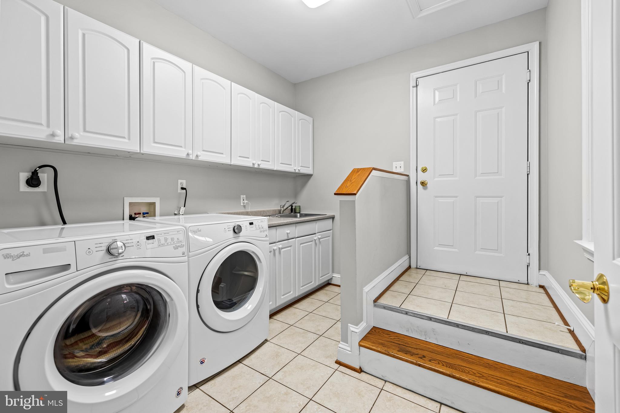 CHESTNUT WOODS - Residential