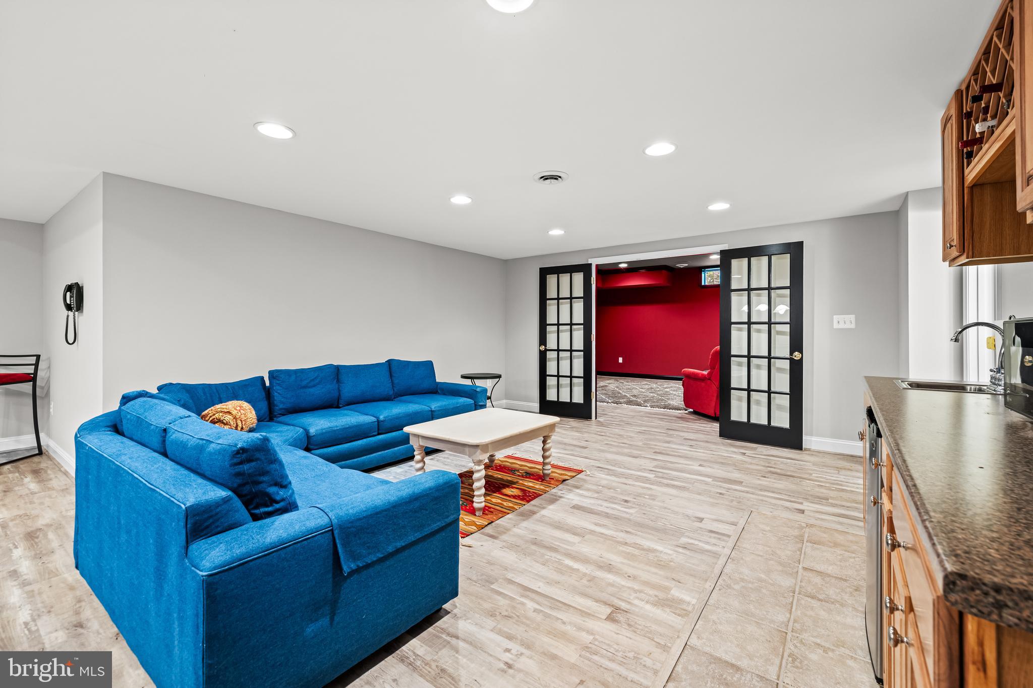 CHESTNUT WOODS - Residential