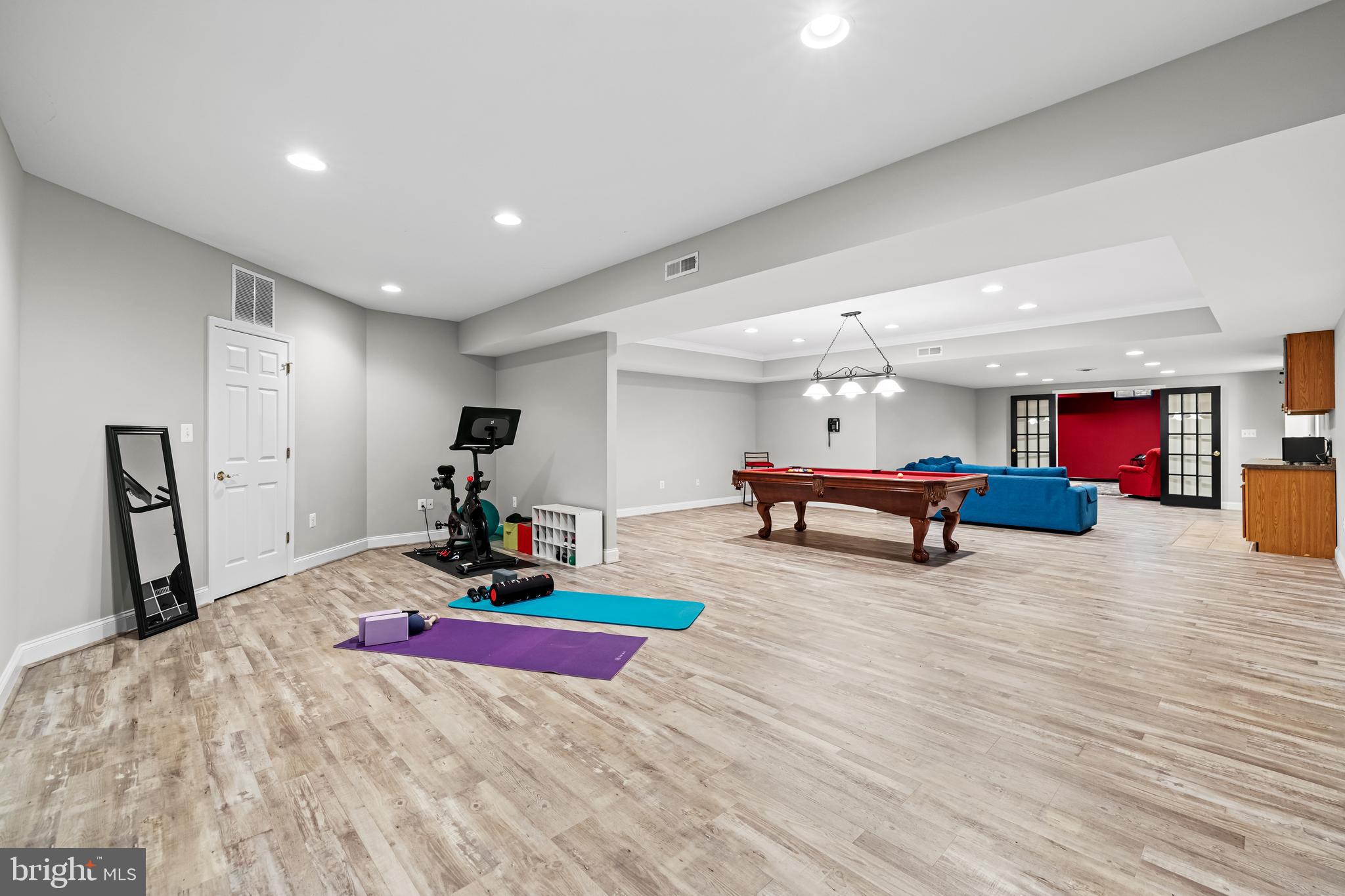 CHESTNUT WOODS - Residential