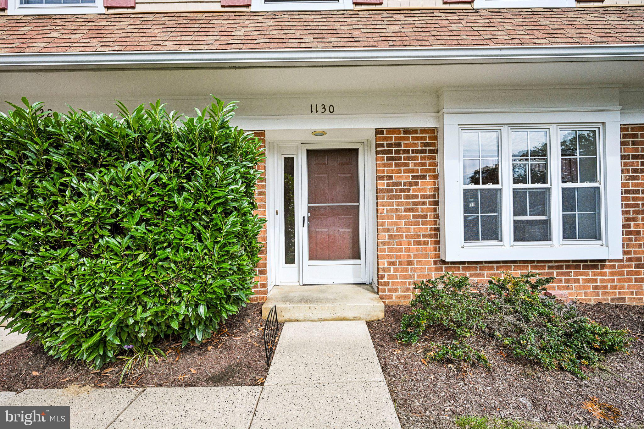 1130 PUTNAM BOULEVARD 86