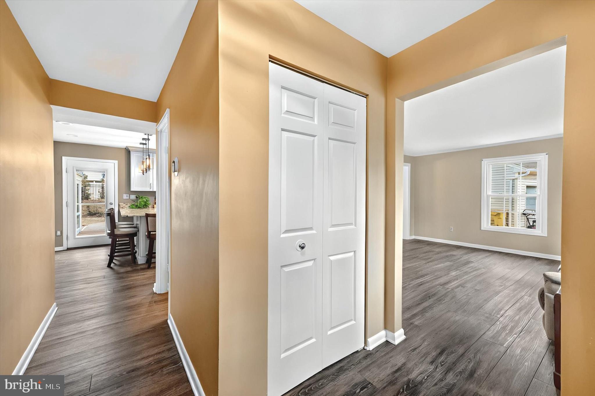 437 FAIRFORD COURT