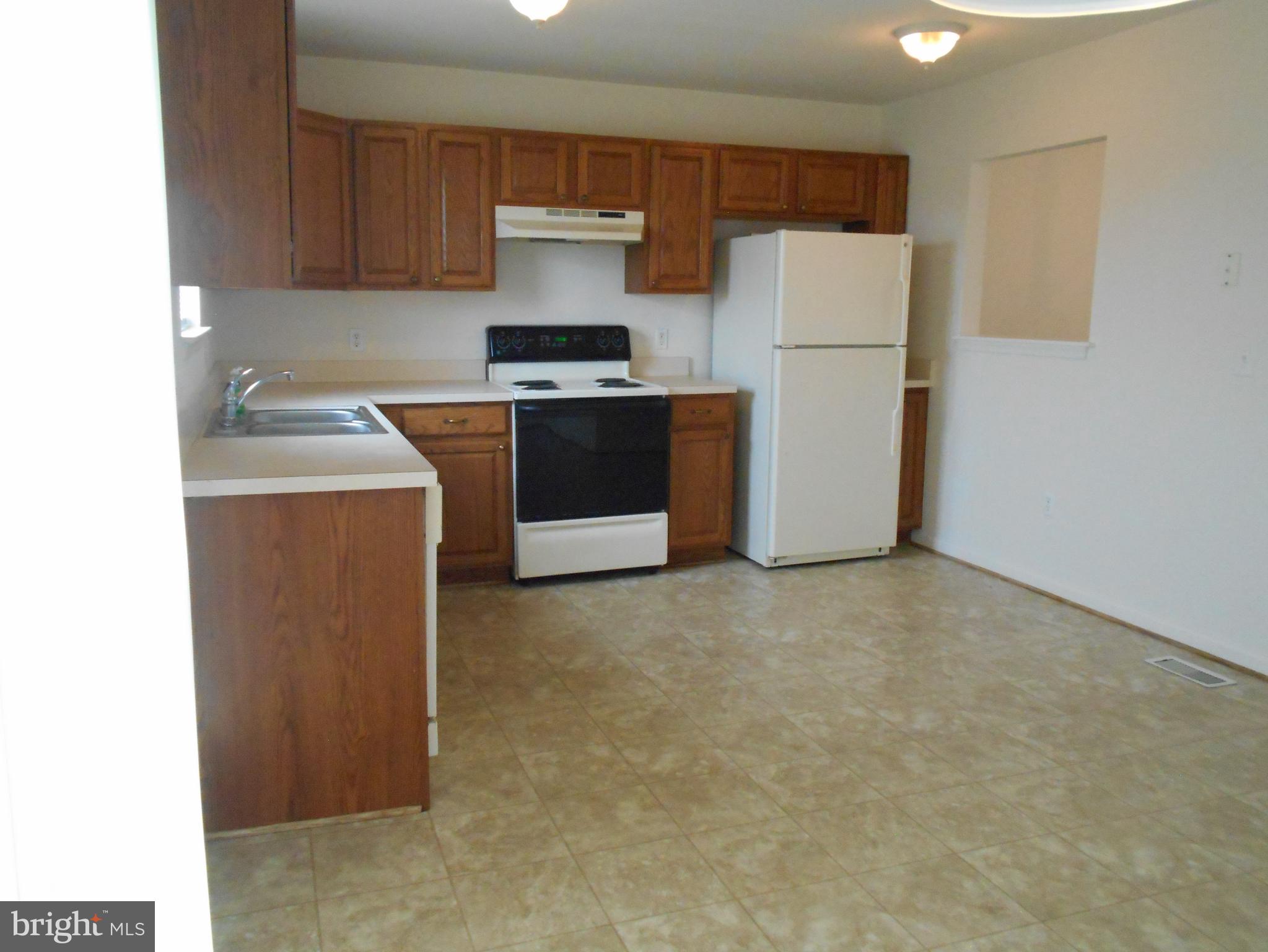 CATTAIL CROSSING - Residential Lease