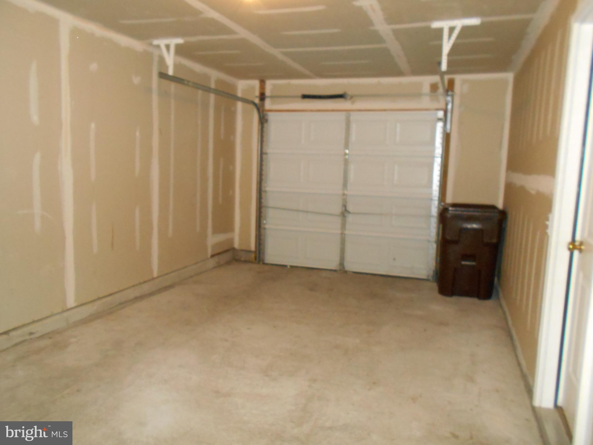 CATTAIL CROSSING - Residential Lease