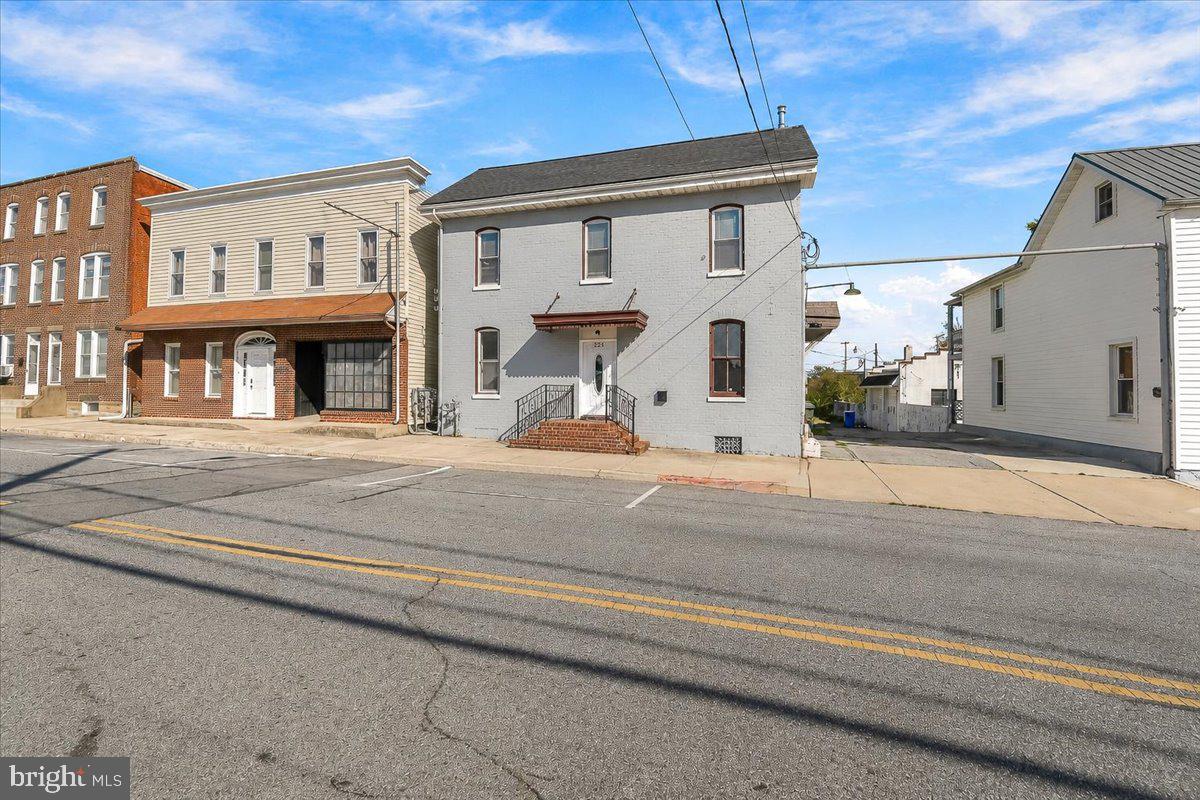 224 FREDERICK STREET