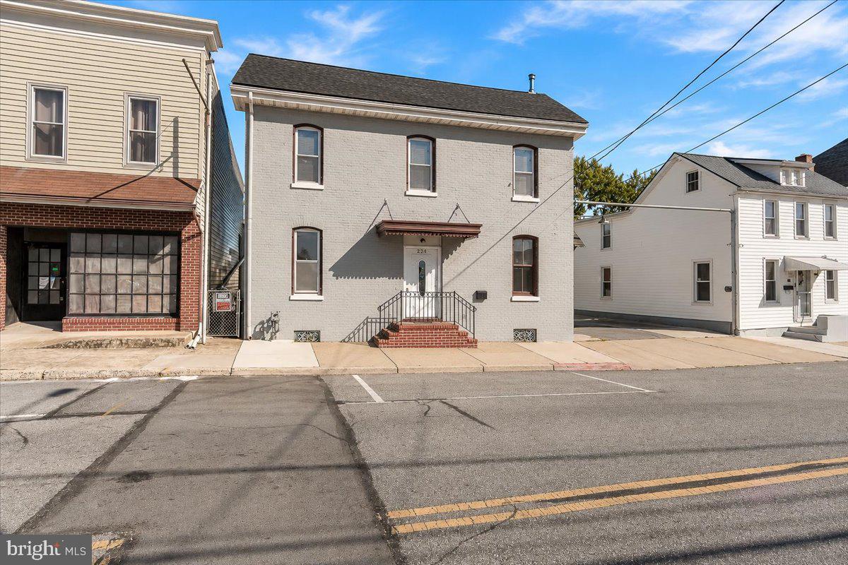 224 FREDERICK STREET