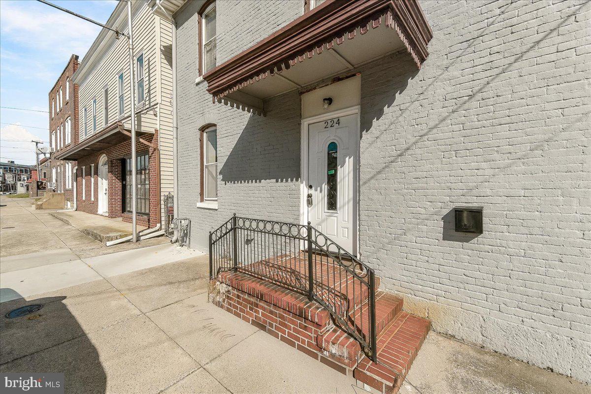 224 FREDERICK STREET