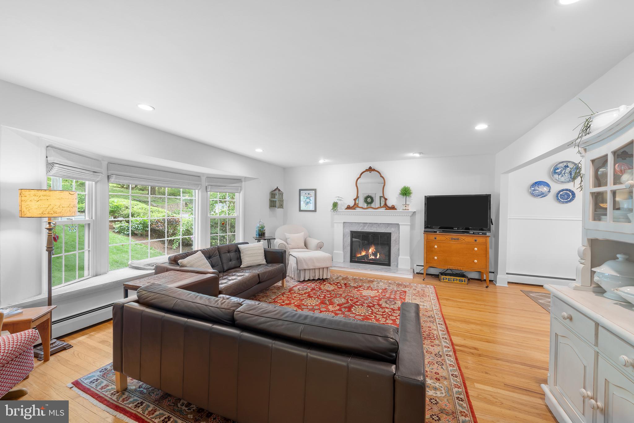 1579 RUSSELL ROAD