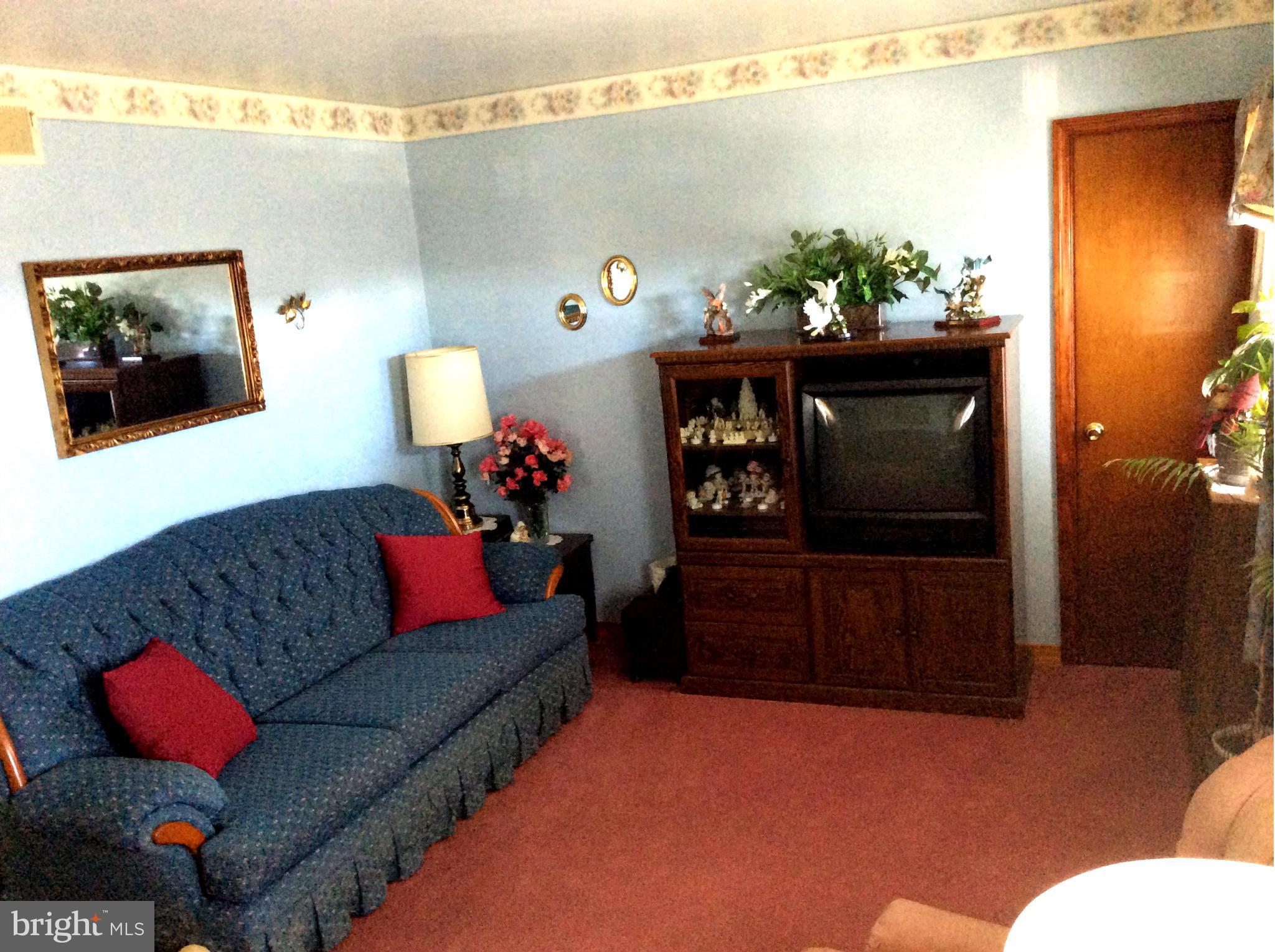 ARUNDEL GARDENS - Residential
