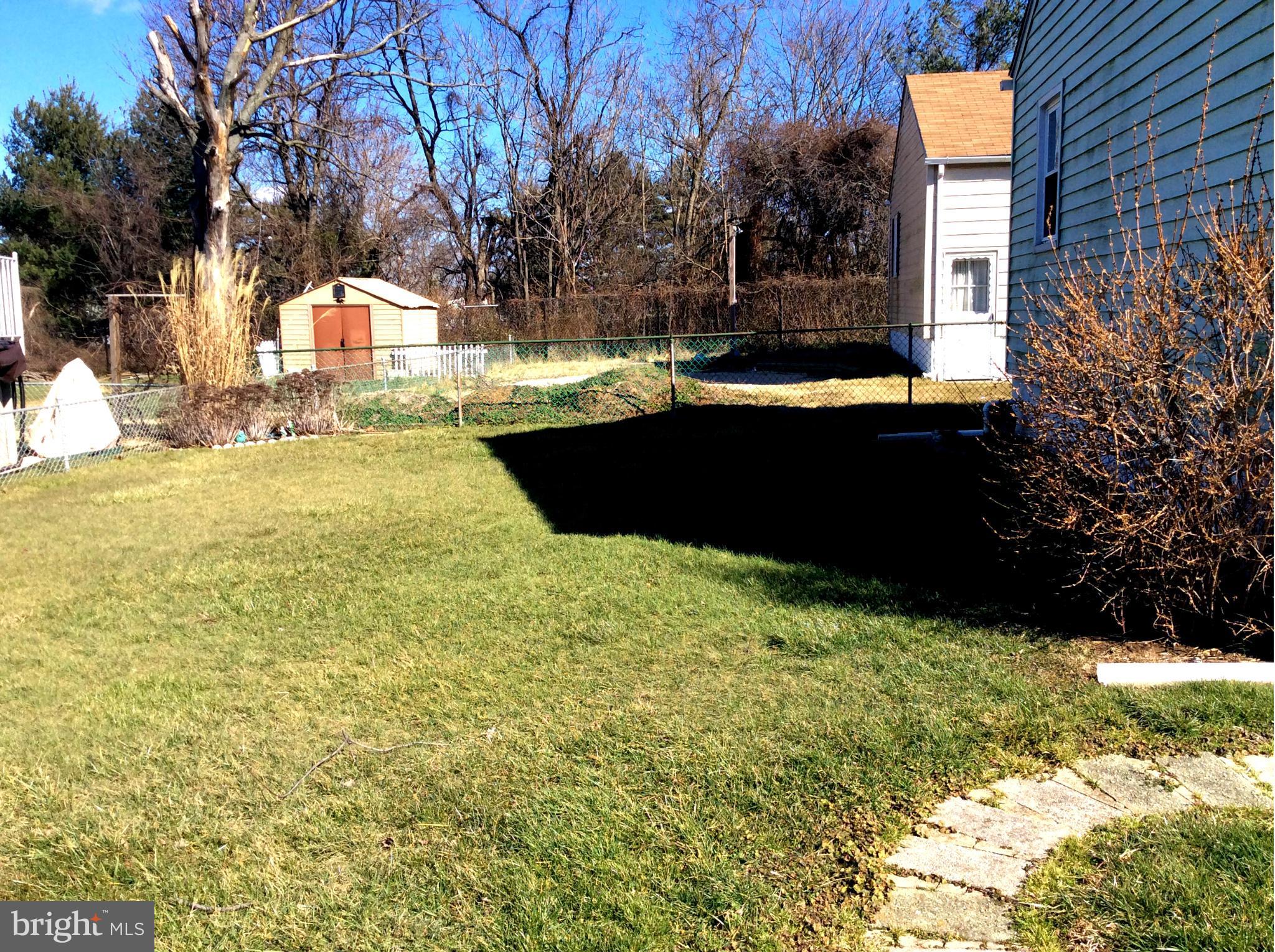 ARUNDEL GARDENS - Residential