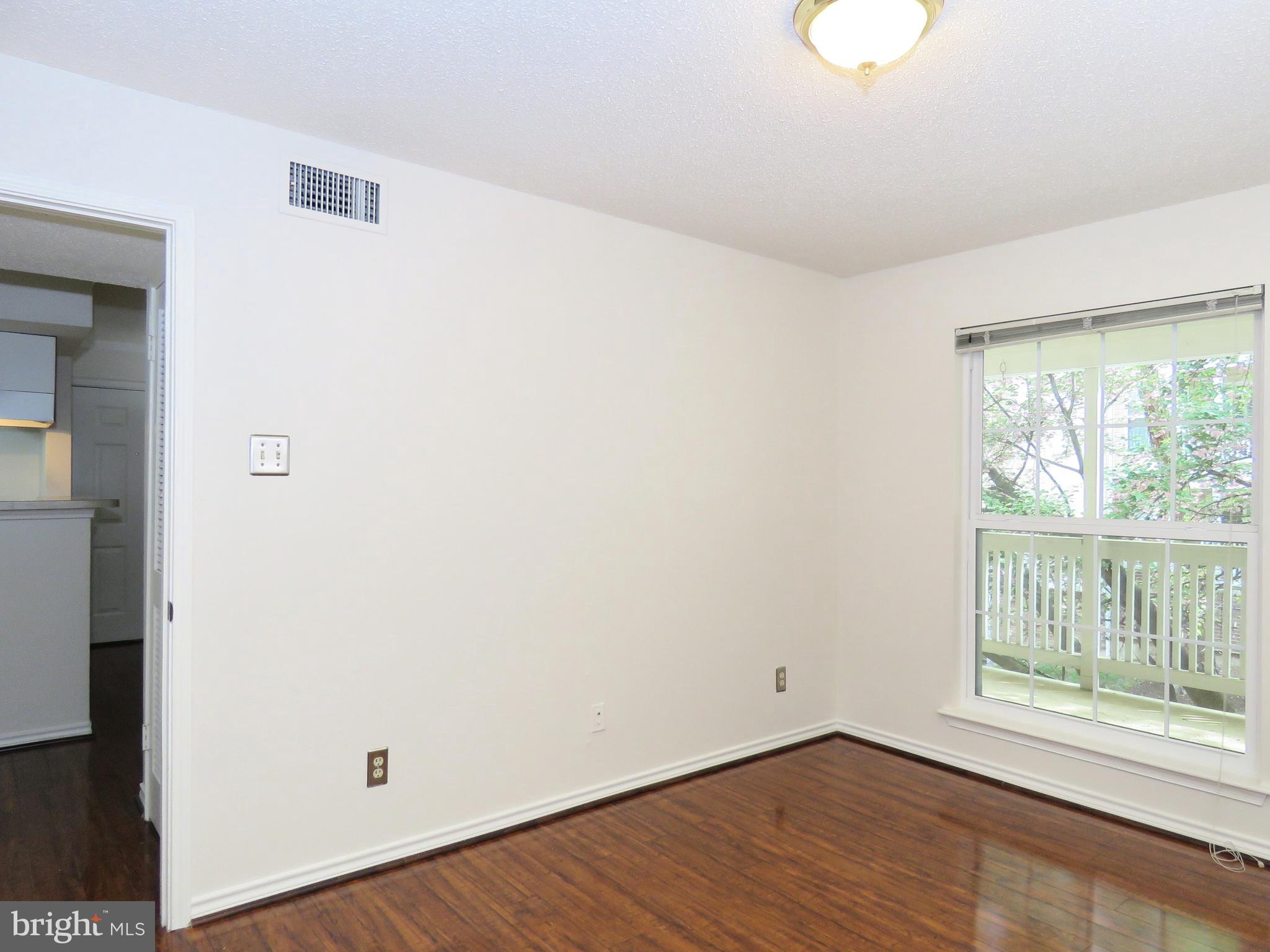 FOUNTAINS AT MCLEAN - Residential