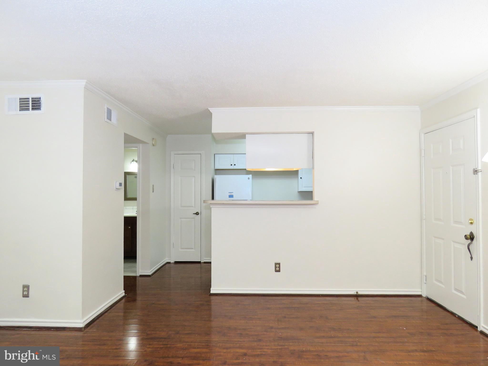 FOUNTAINS AT MCLEAN - Residential