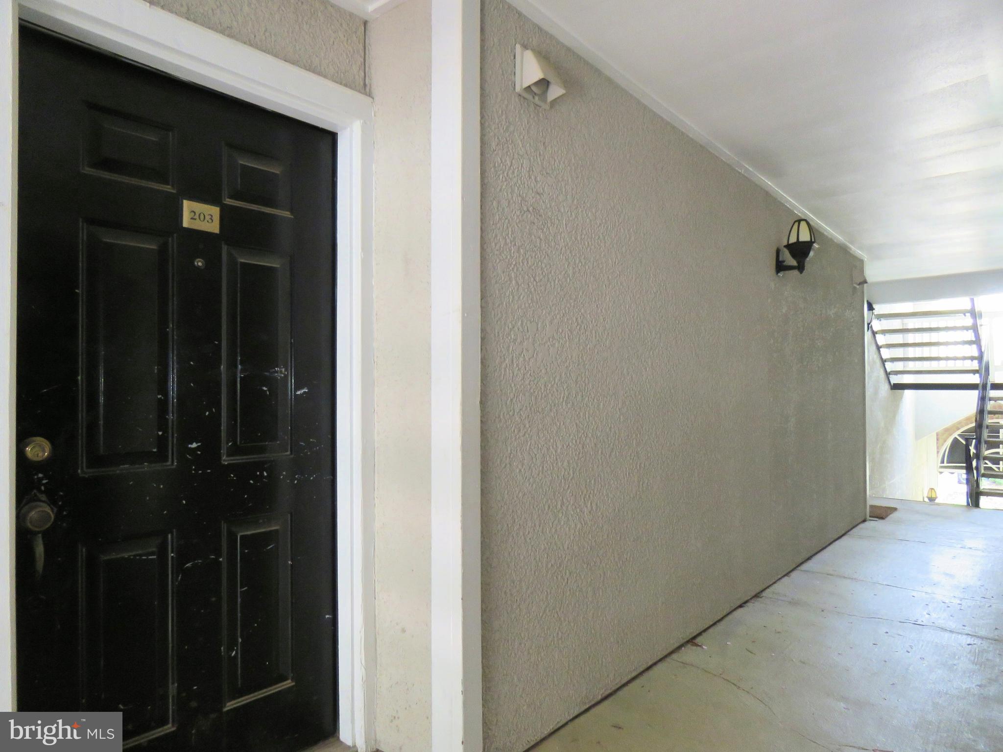 FOUNTAINS AT MCLEAN - Residential