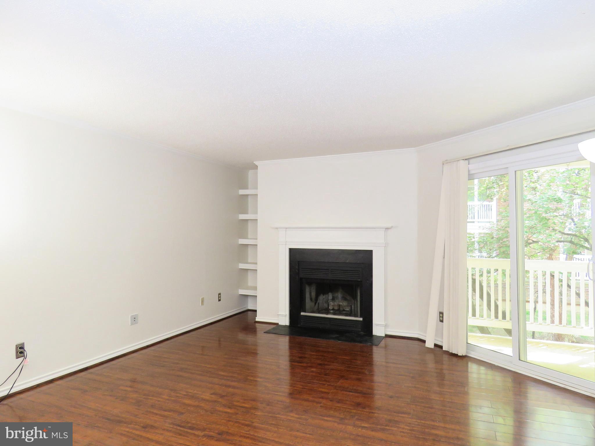 FOUNTAINS AT MCLEAN - Residential