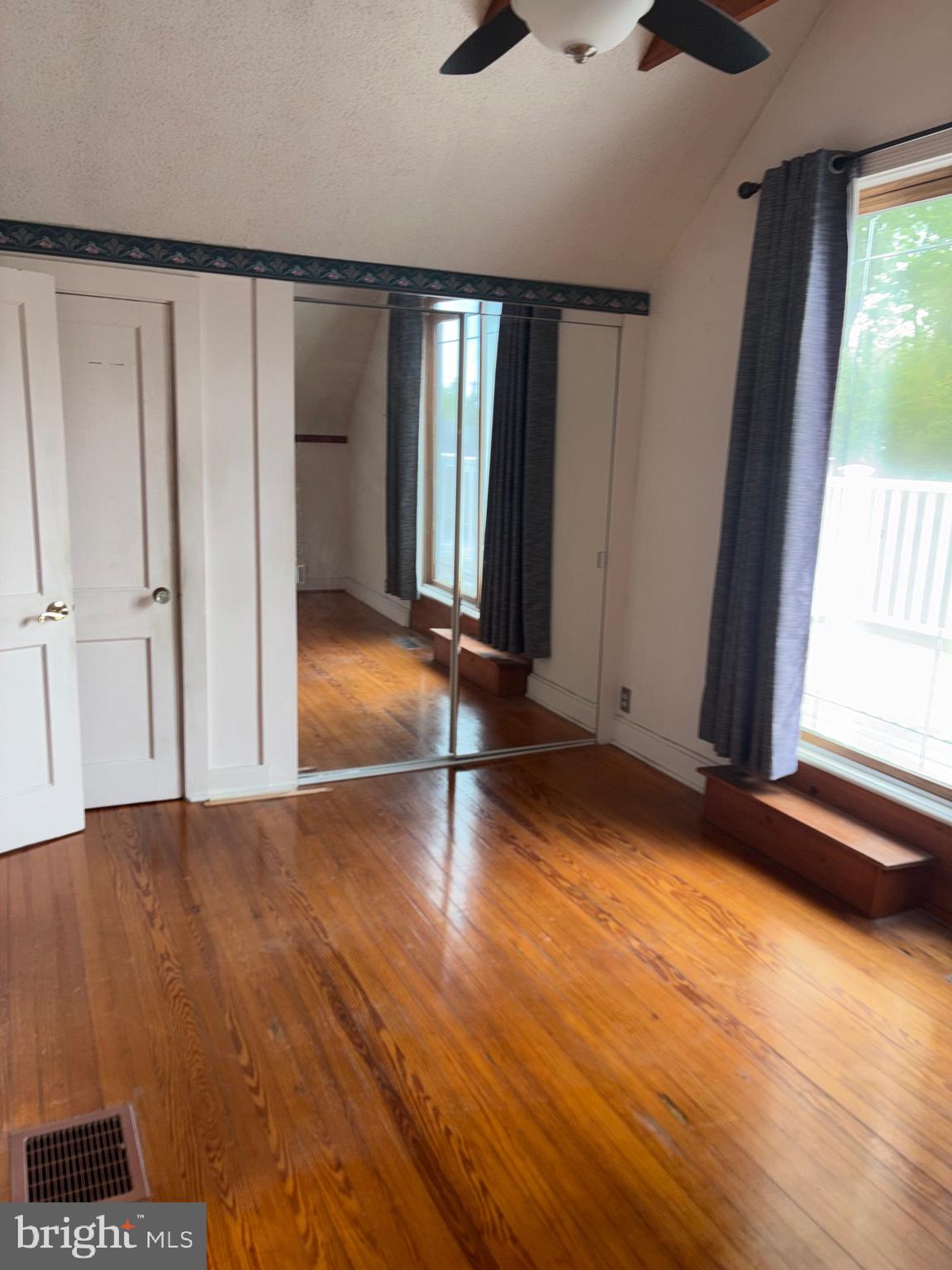 ABERDEEN HILLS - Residential