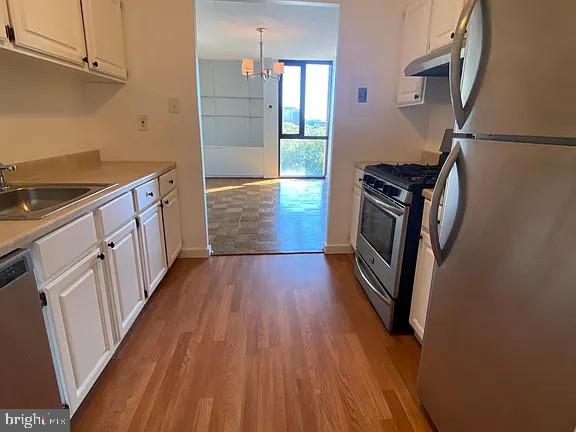 240 M STREET SW E614