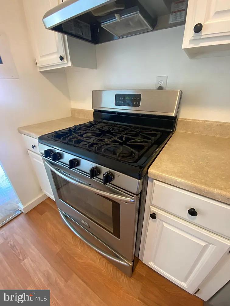 240 M STREET SW E614