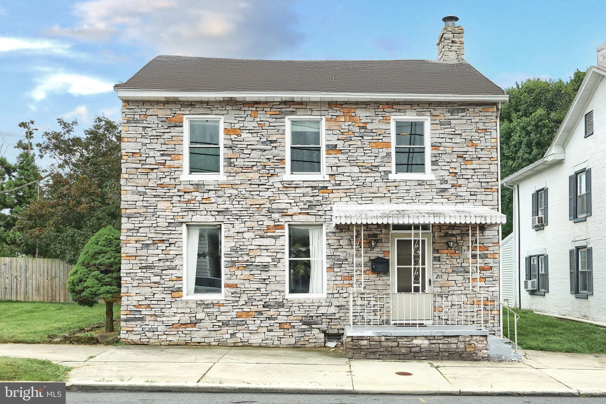211 E KING STREET