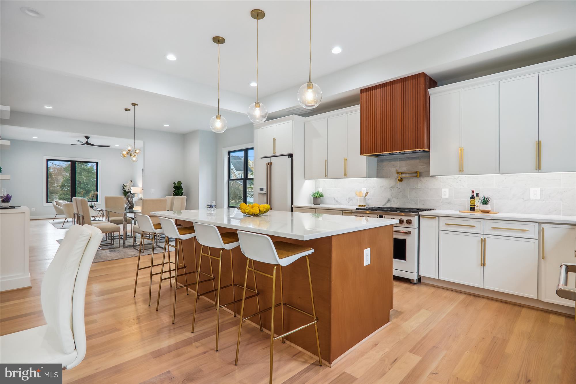 VIENNA WOODS - Residential