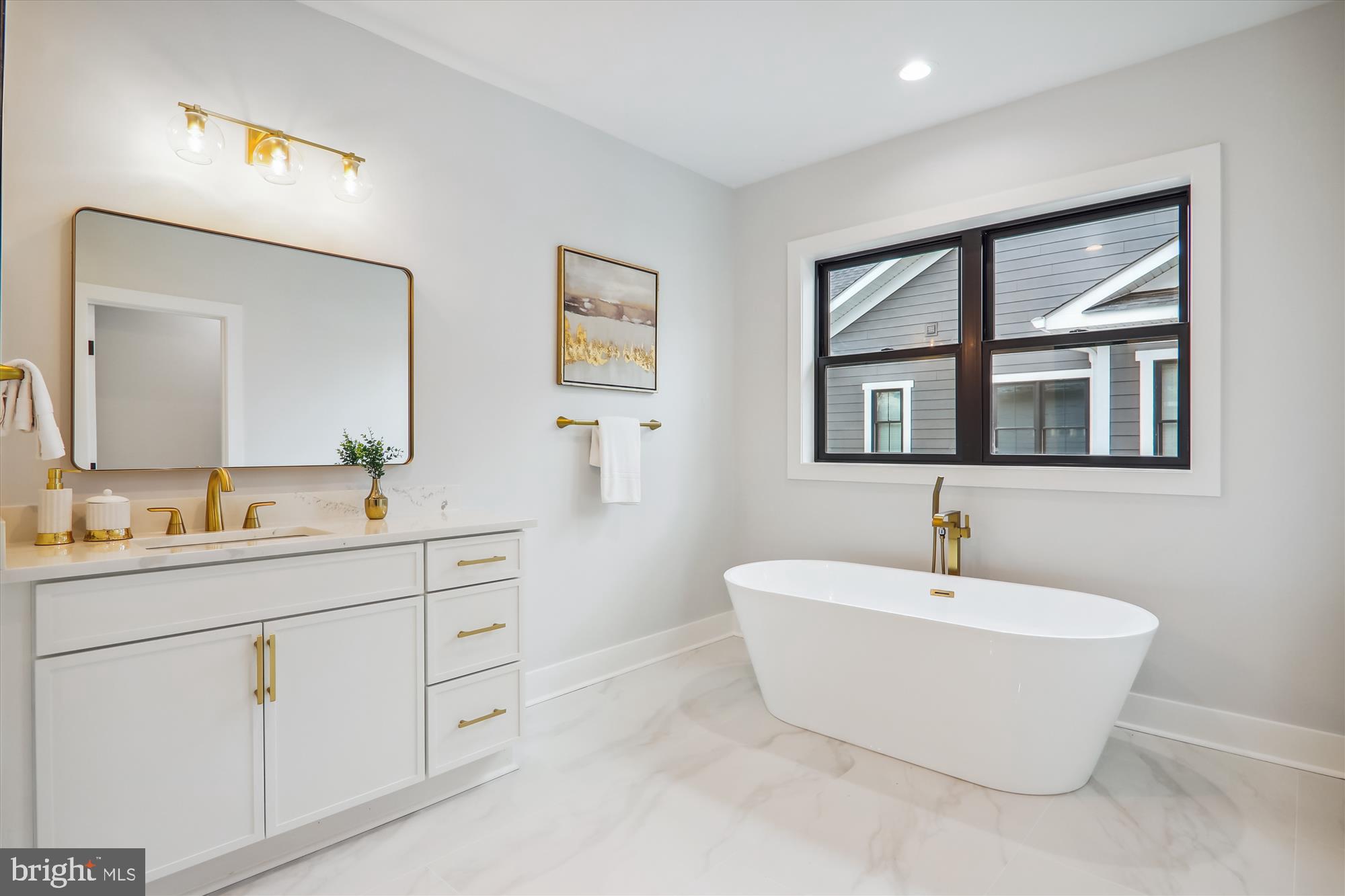 VIENNA WOODS - Residential