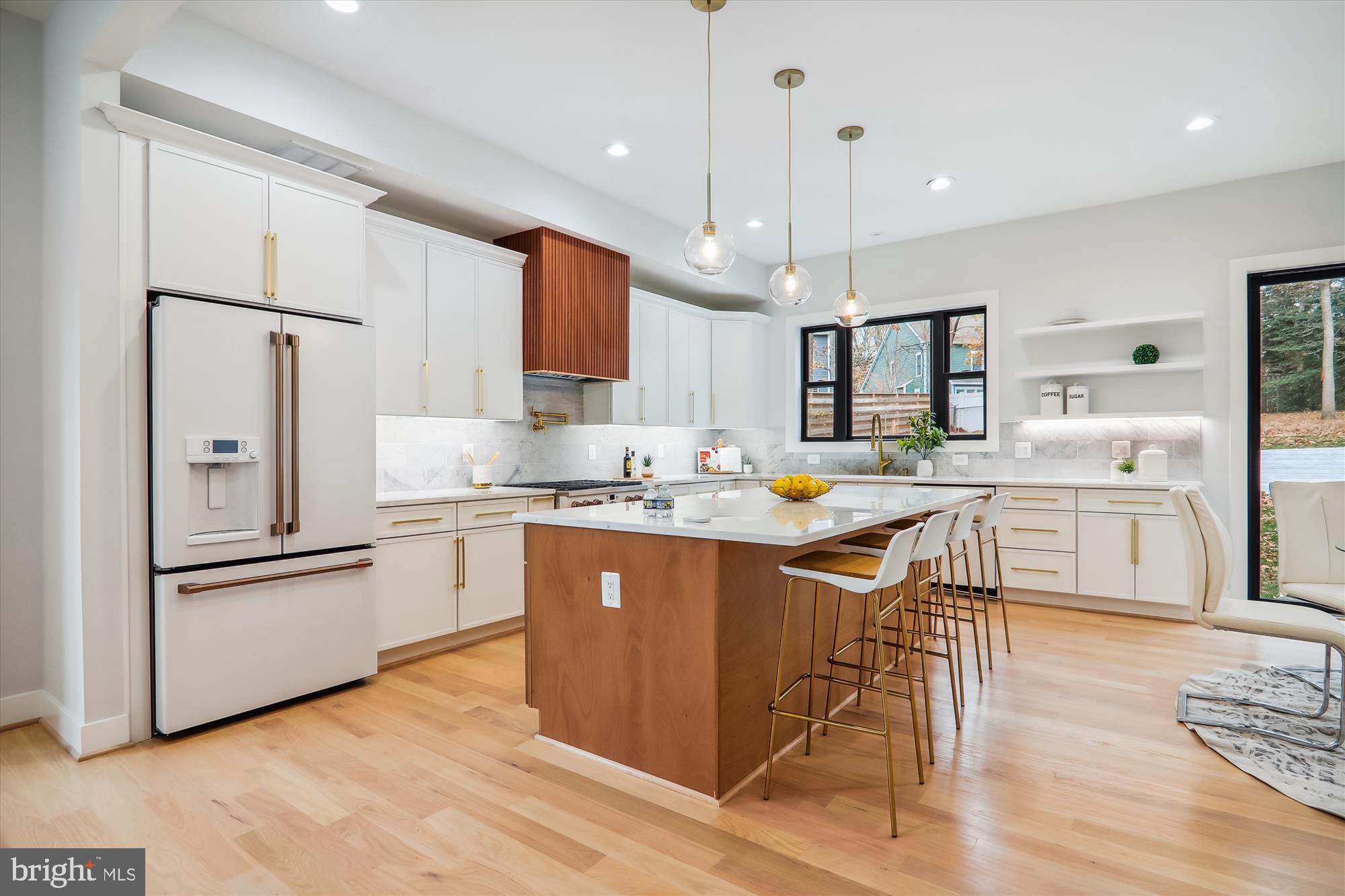 VIENNA WOODS - Residential