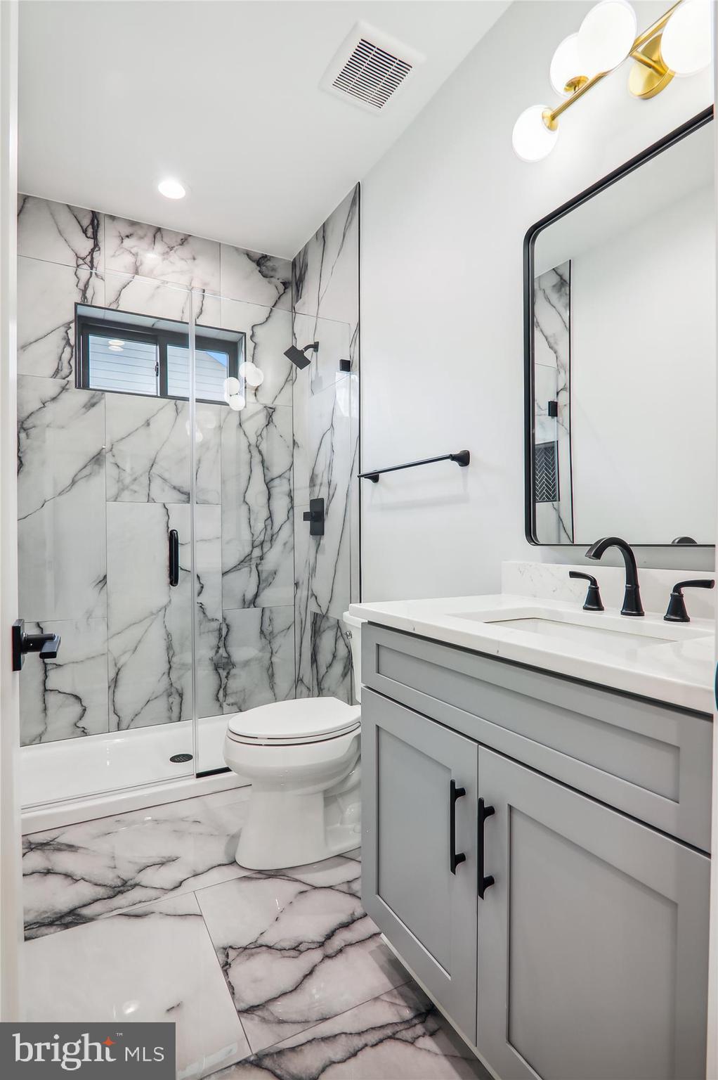 VIENNA WOODS - Residential