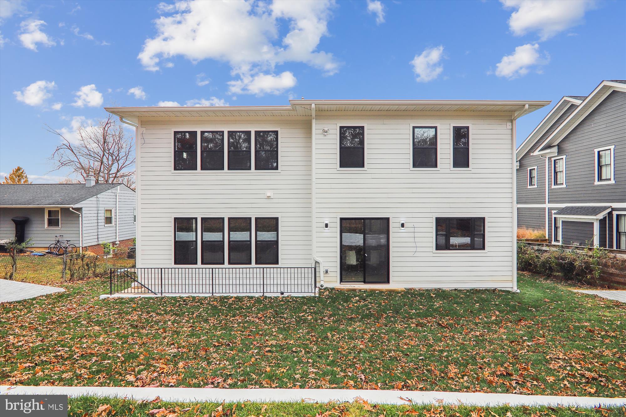 VIENNA WOODS - Residential