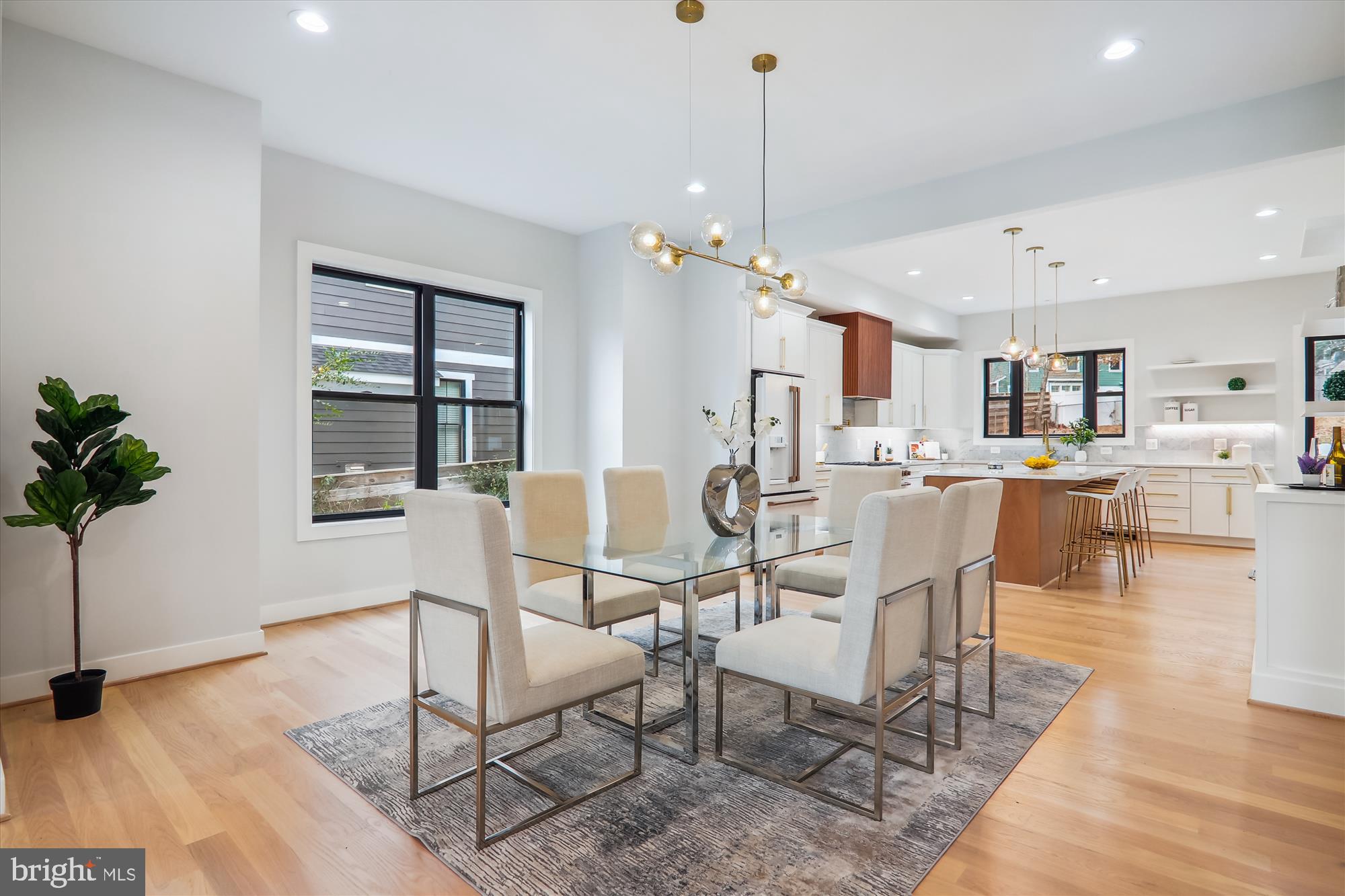 VIENNA WOODS - Residential