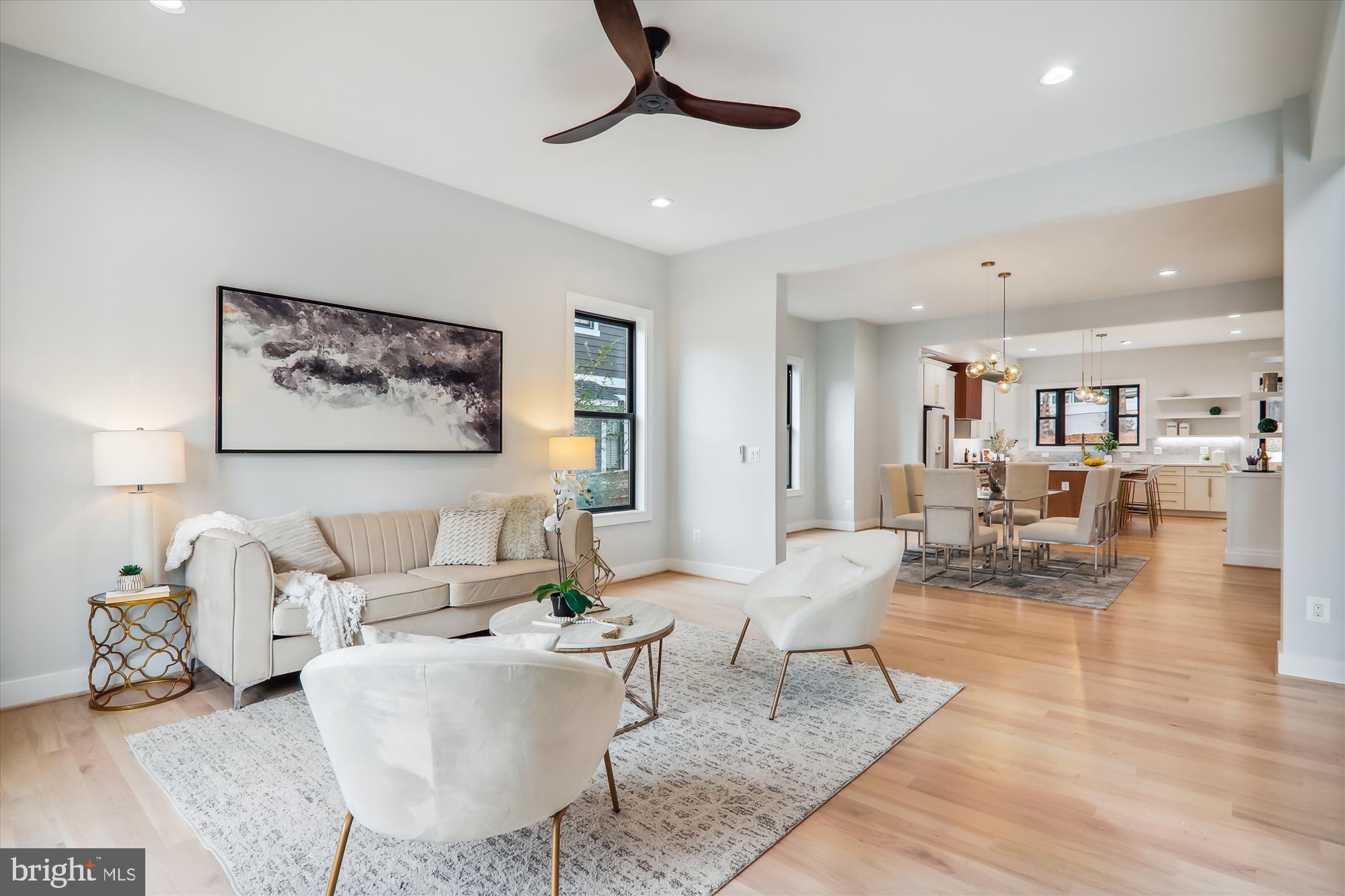 VIENNA WOODS - Residential