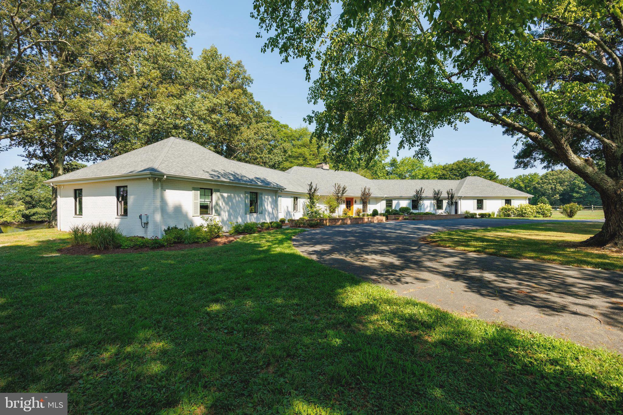 27047 PRESQUILE ROAD